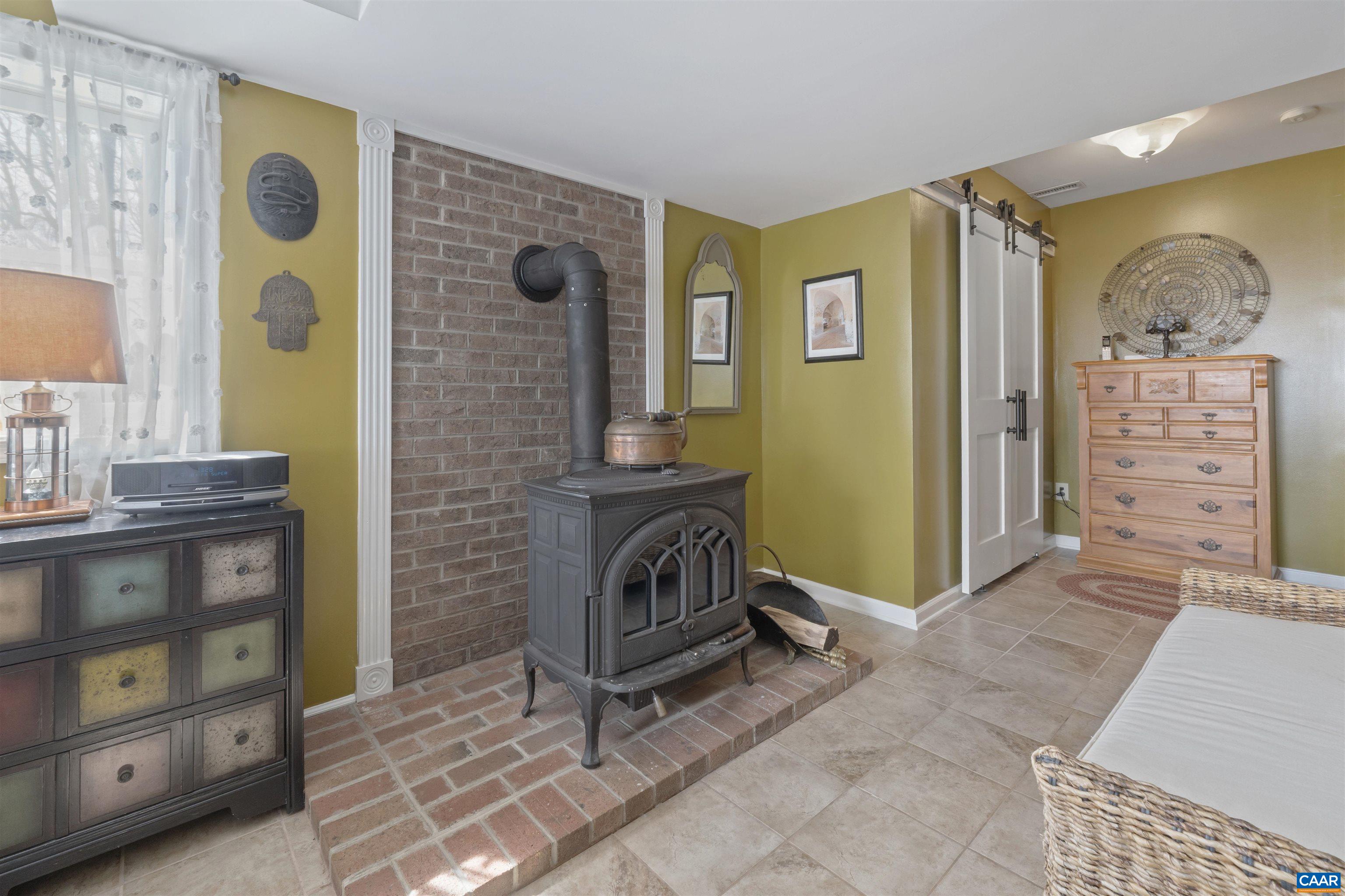 1942 POCOSAN MOUNTAIN RD