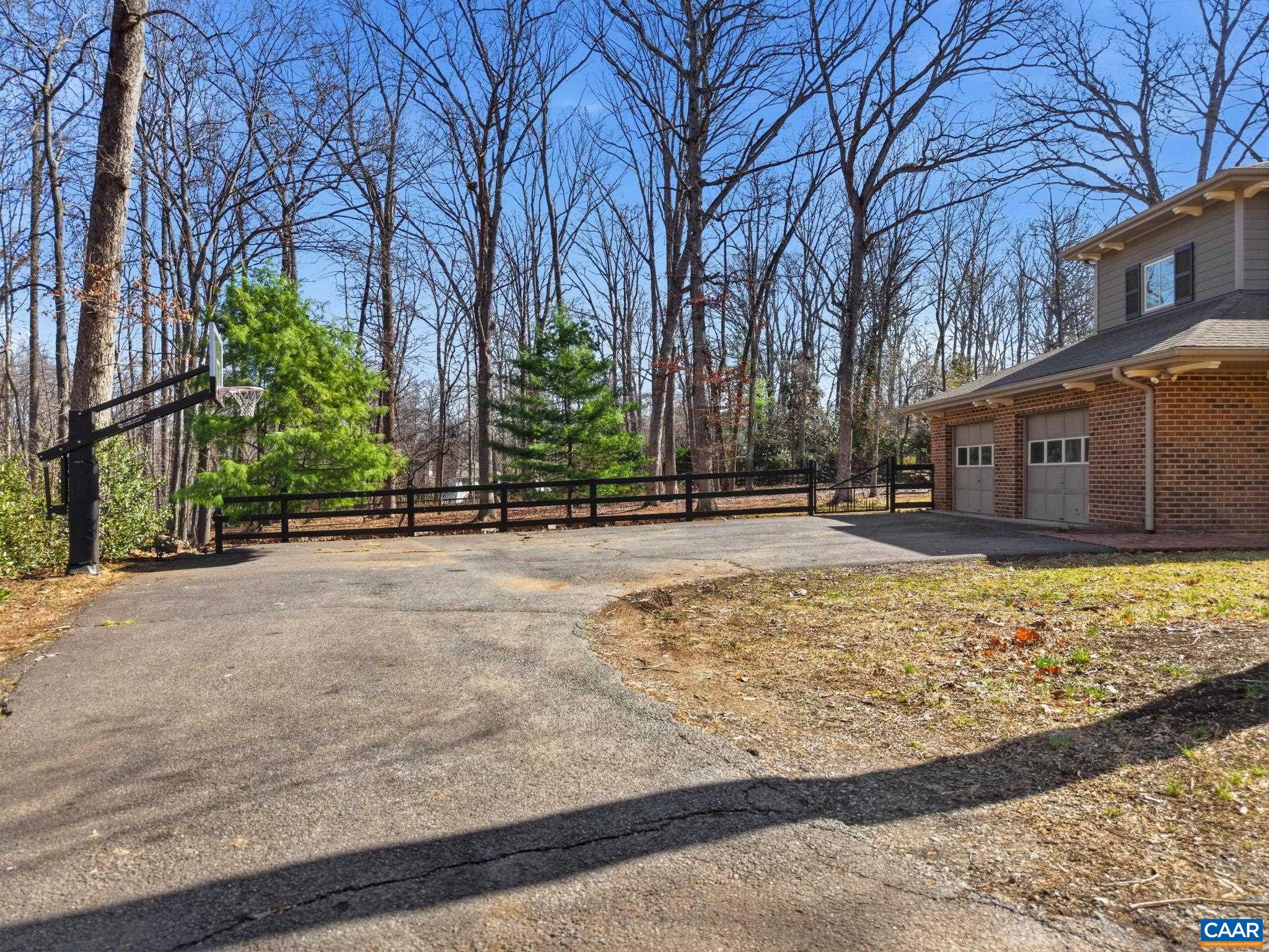 829 FLORDON DR