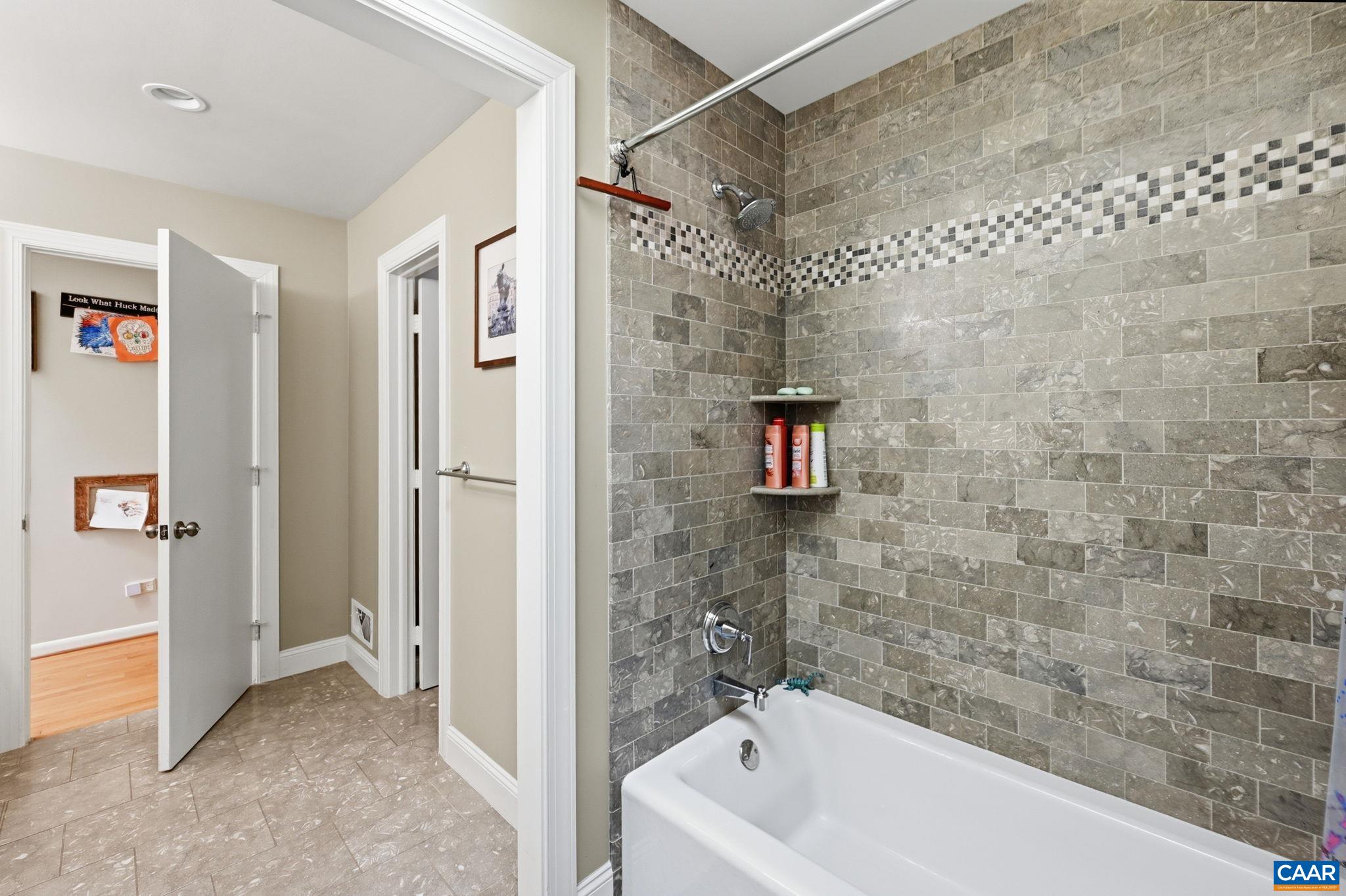 829 FLORDON DR