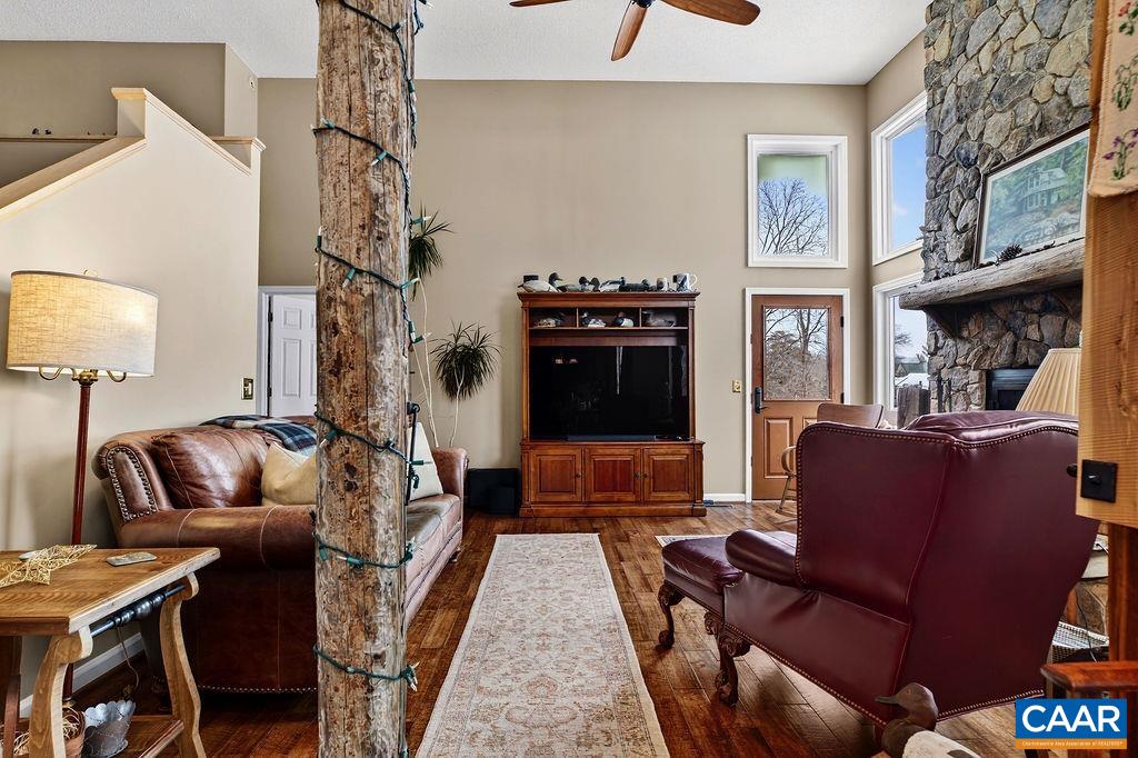 1296 STONEY CREEK WEST