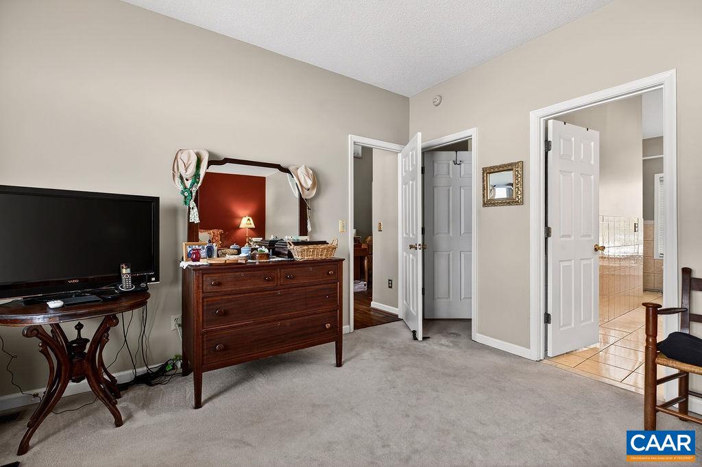 1296 STONEY CREEK WEST