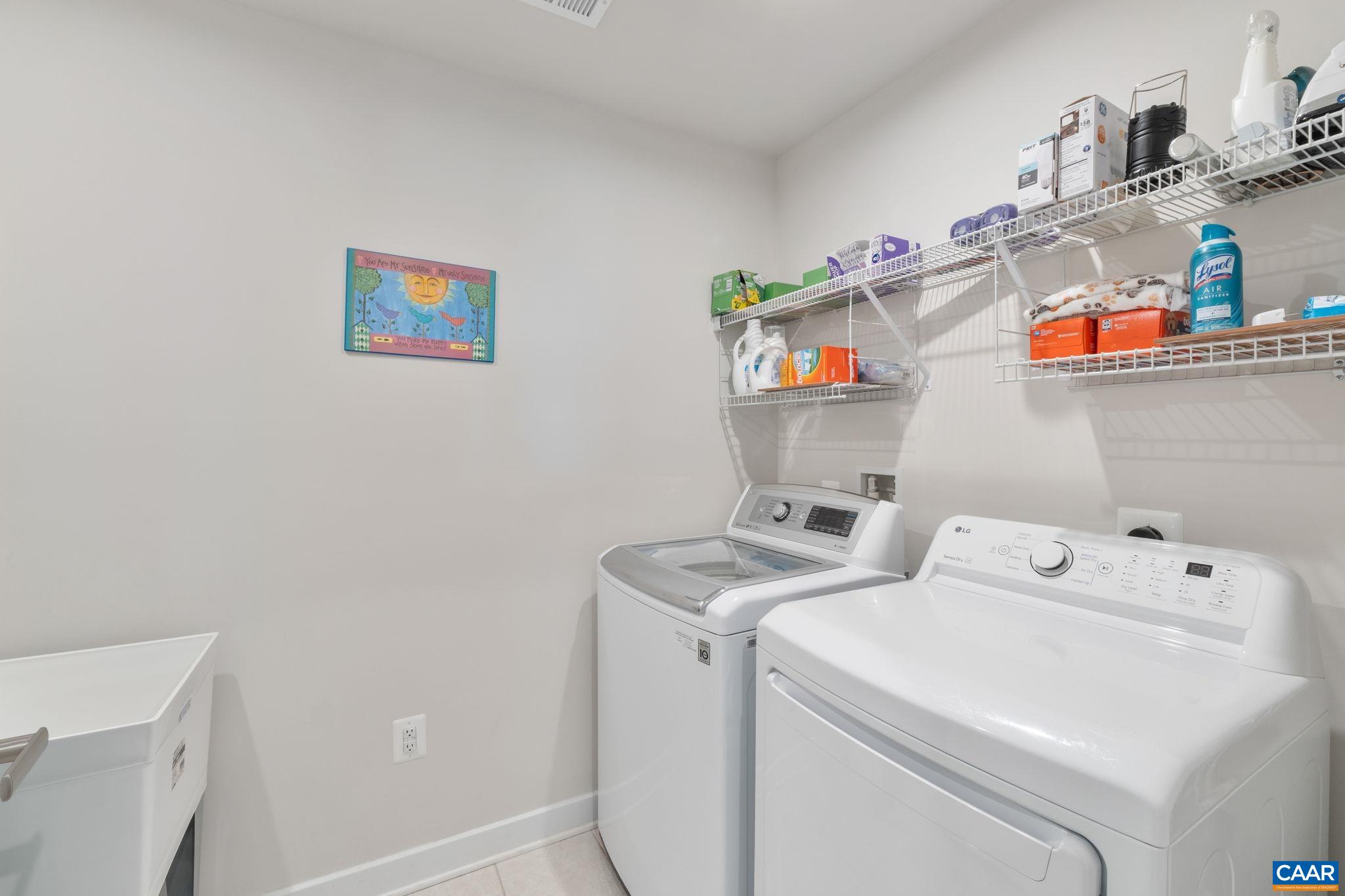 27 PINE KNOT DR
