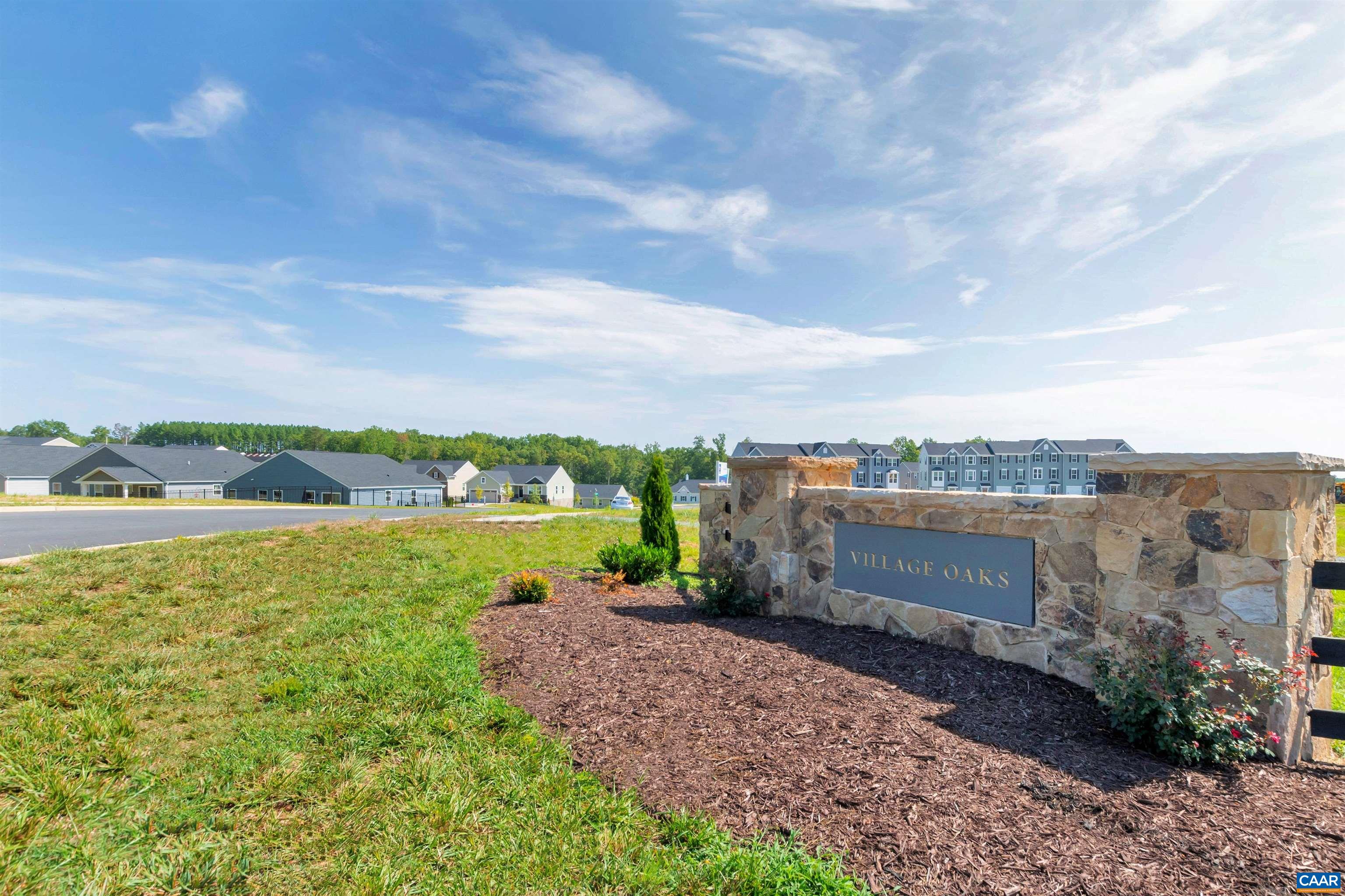 27 PINE KNOT DR
