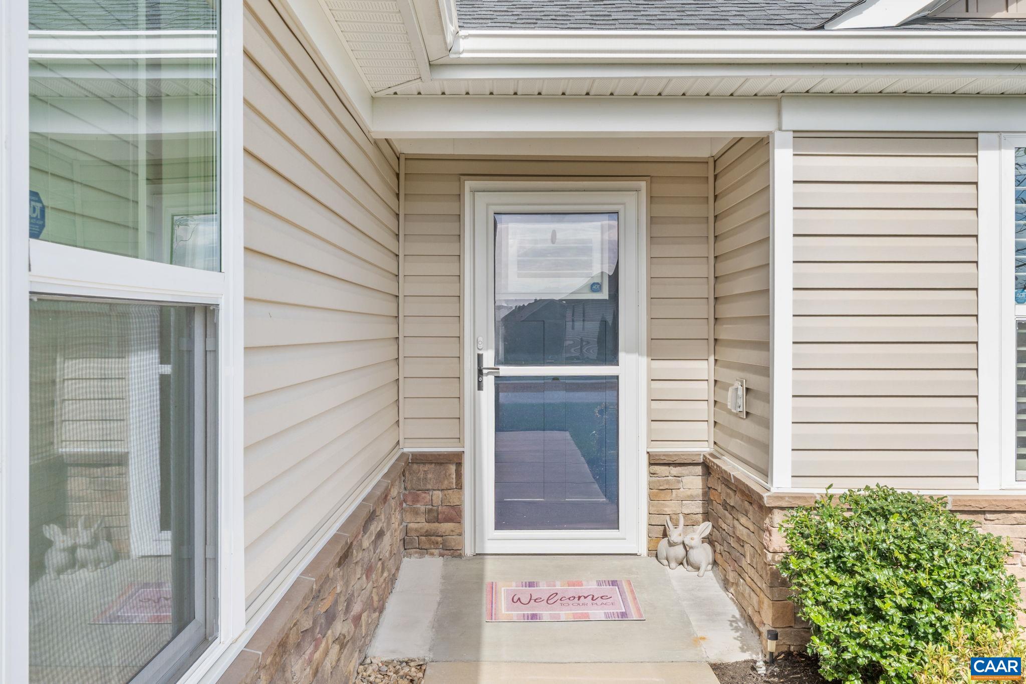 27 PINE KNOT DR