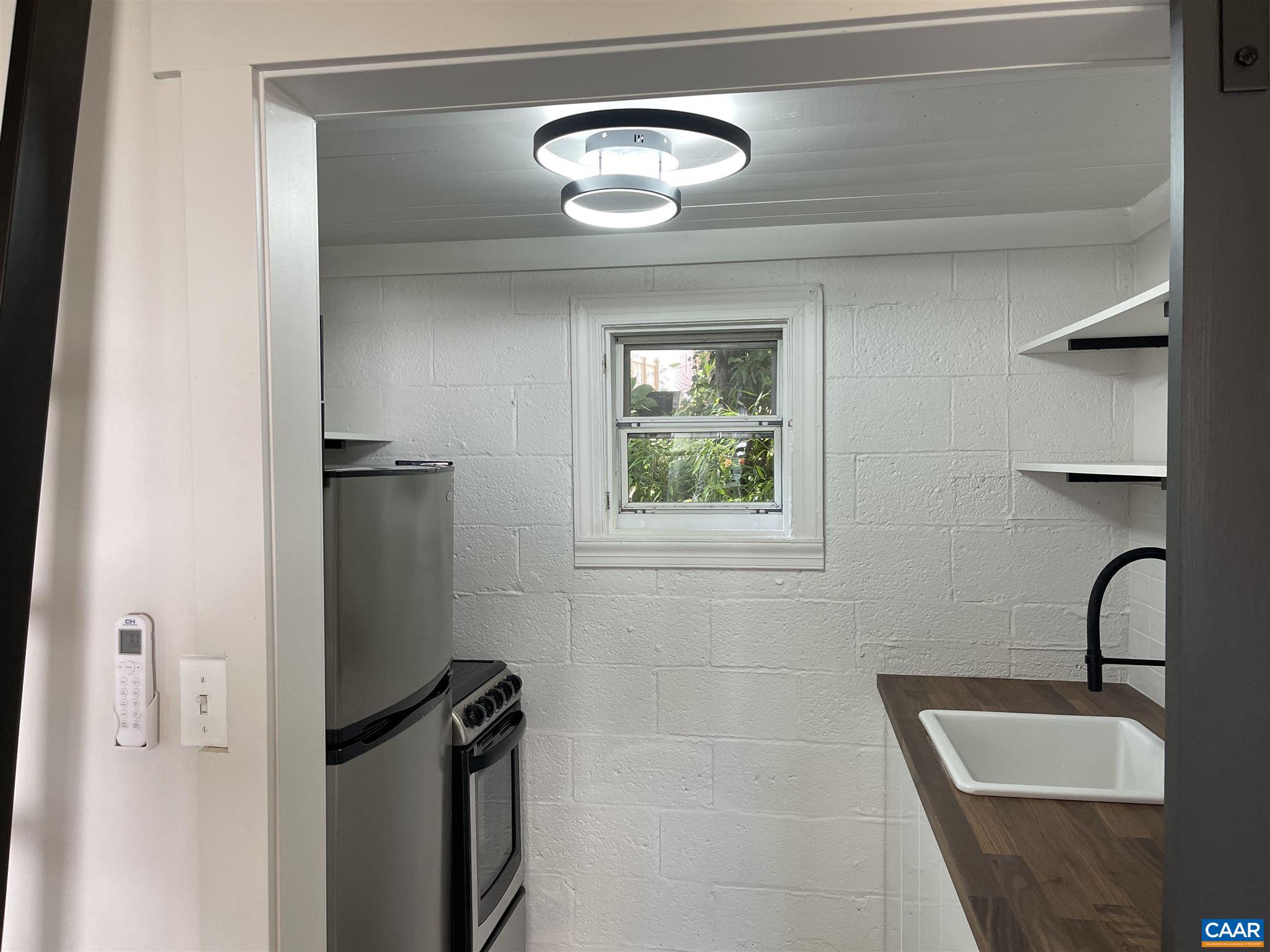 804 HINTON AVE Unit: cottage