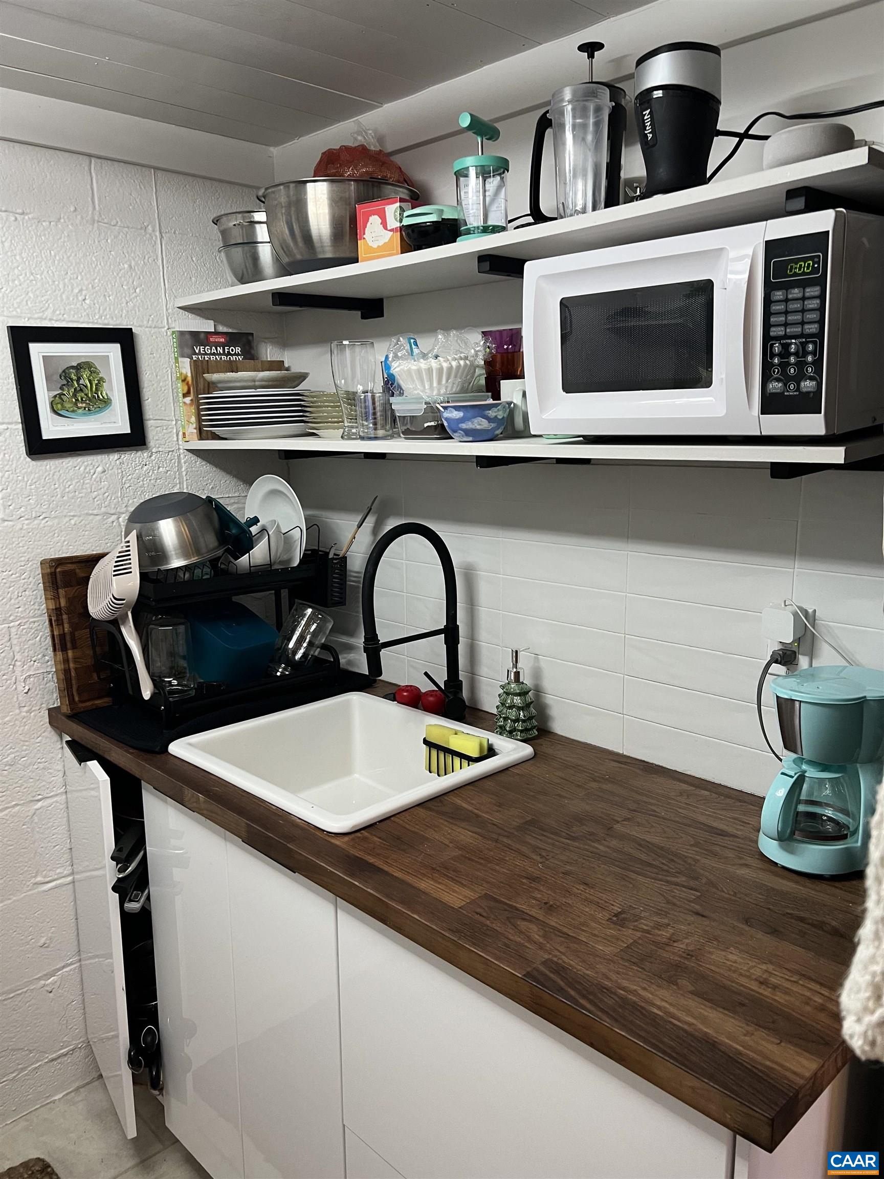 804 HINTON AVE Unit: cottage
