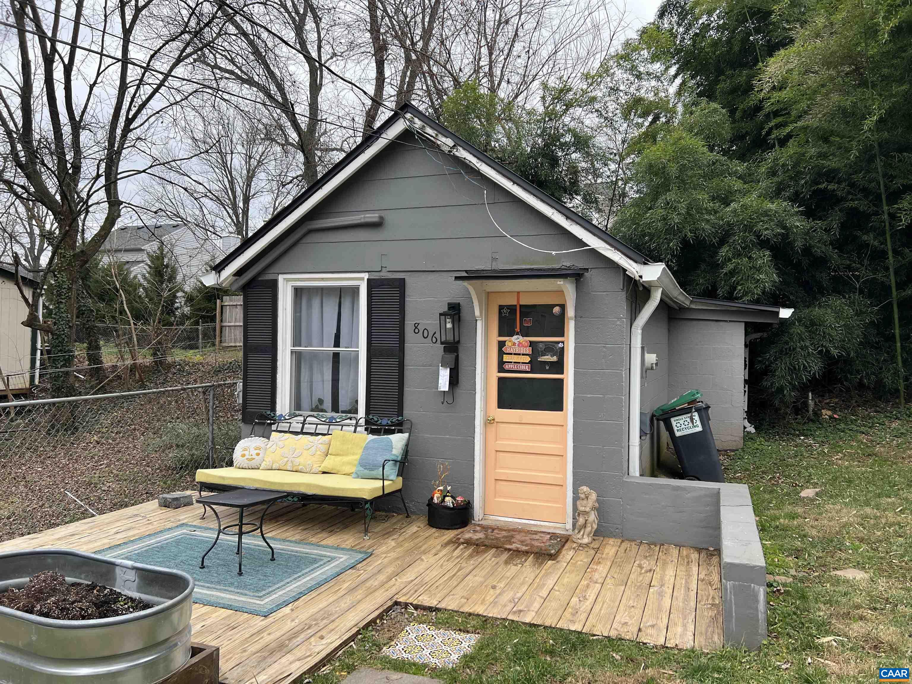 804 HINTON AVE Unit: cottage