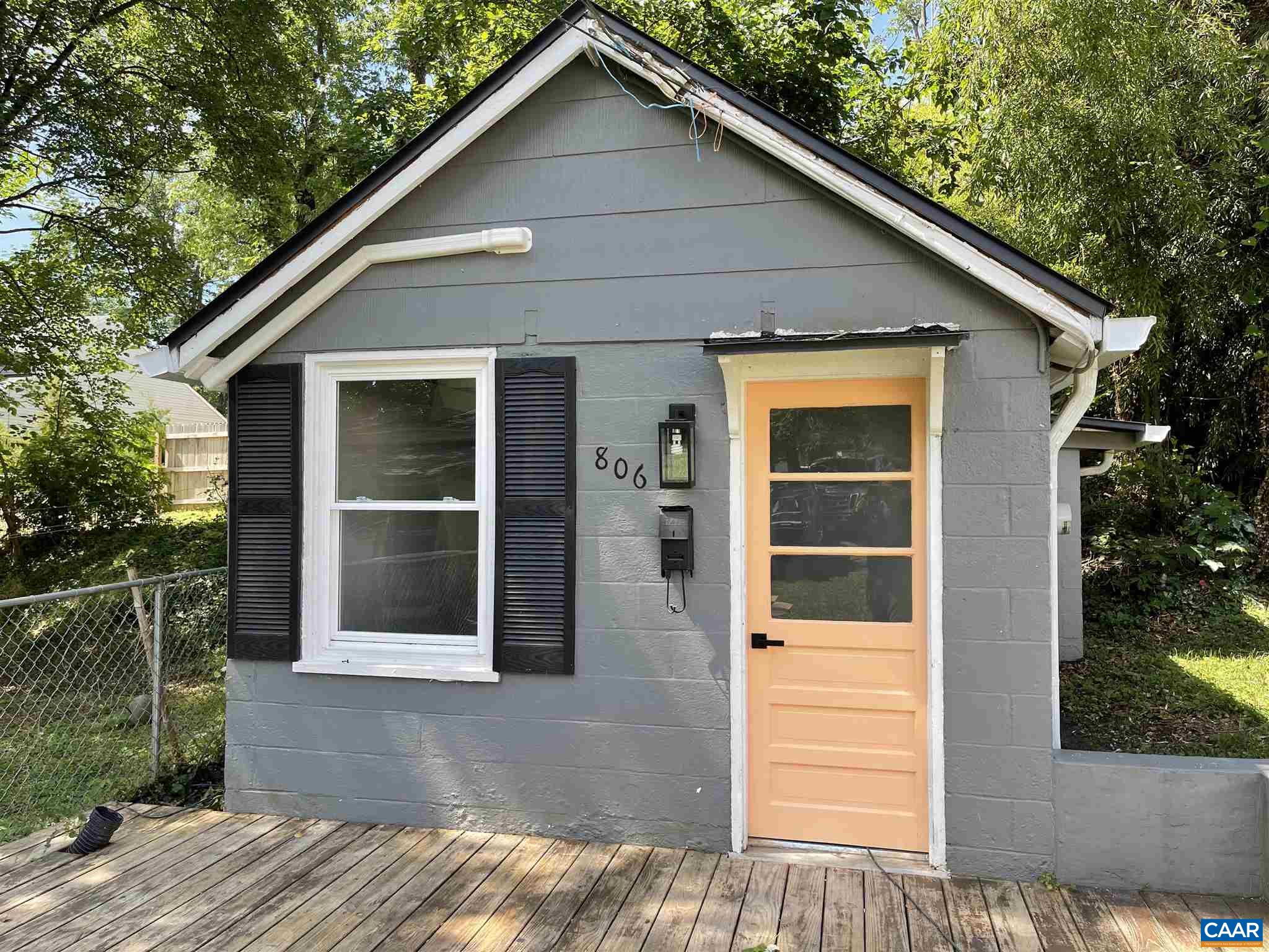 804 HINTON AVE Unit: cottage