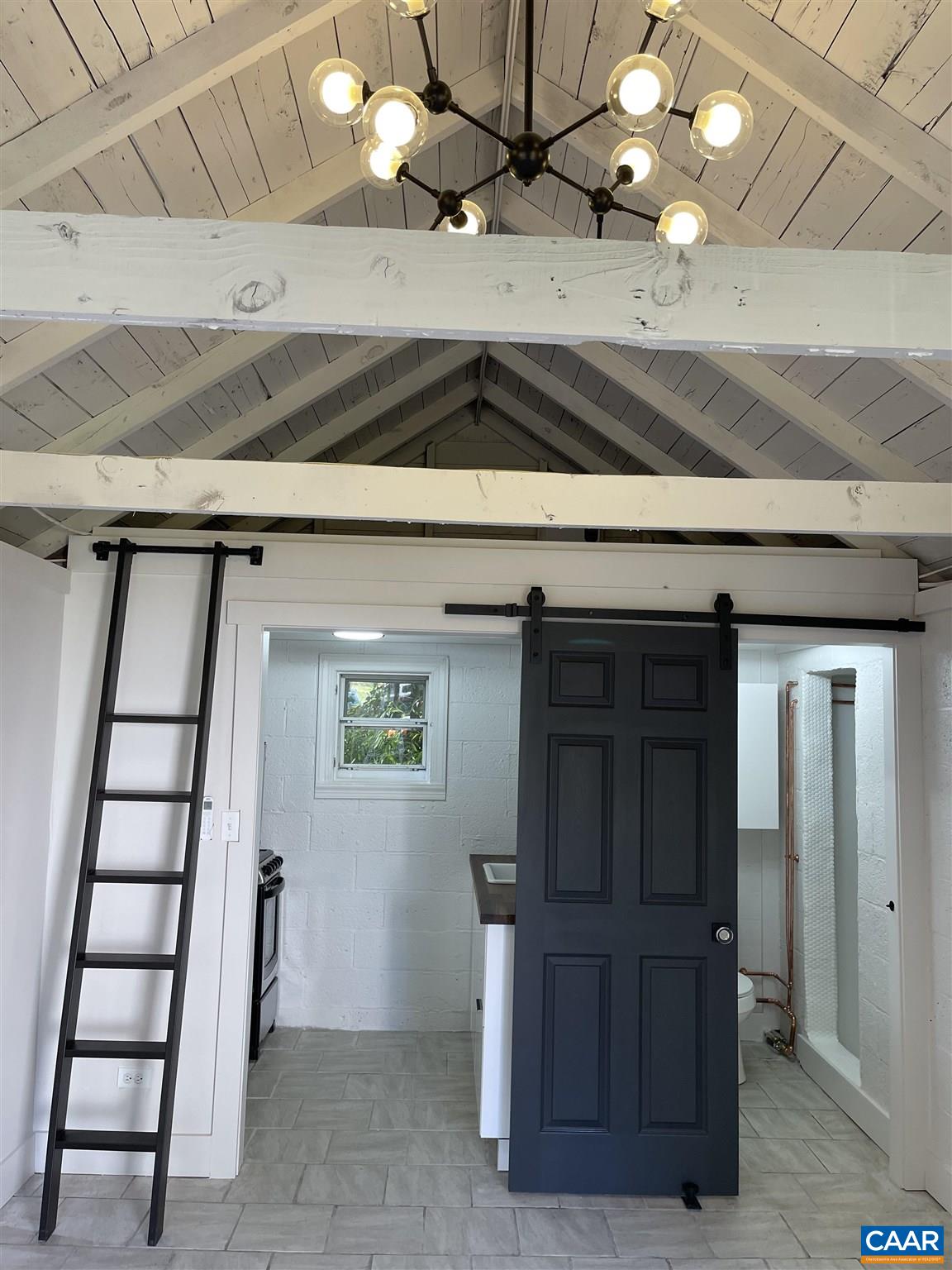 804 HINTON AVE Unit: cottage