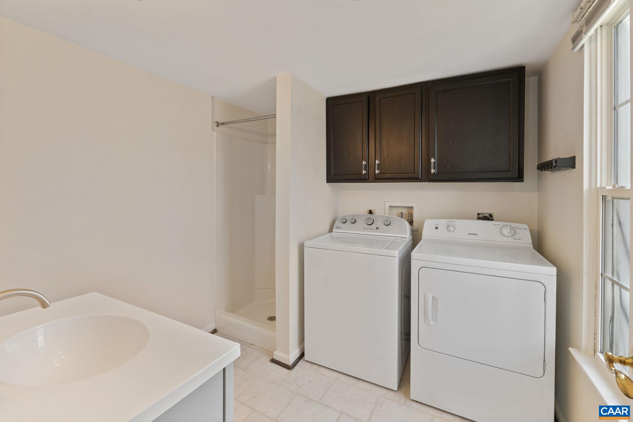 1242 VILLA LN Unit: D