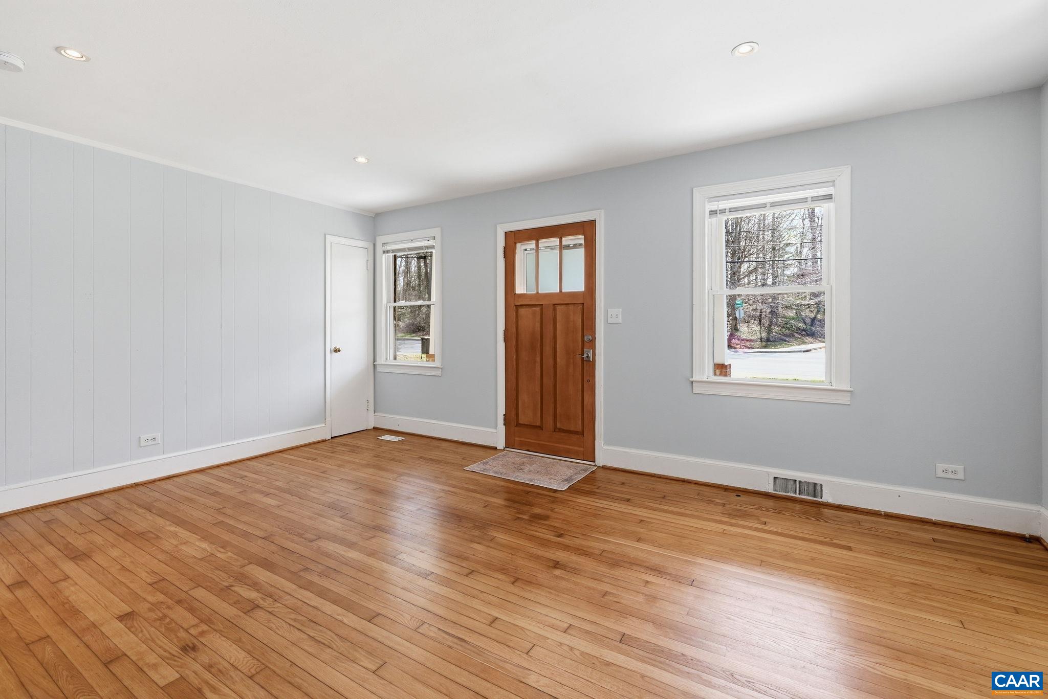 1641 CHERRY AVE