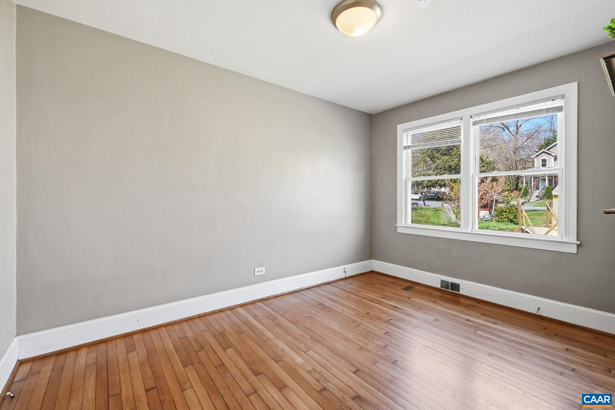 1641 CHERRY AVE