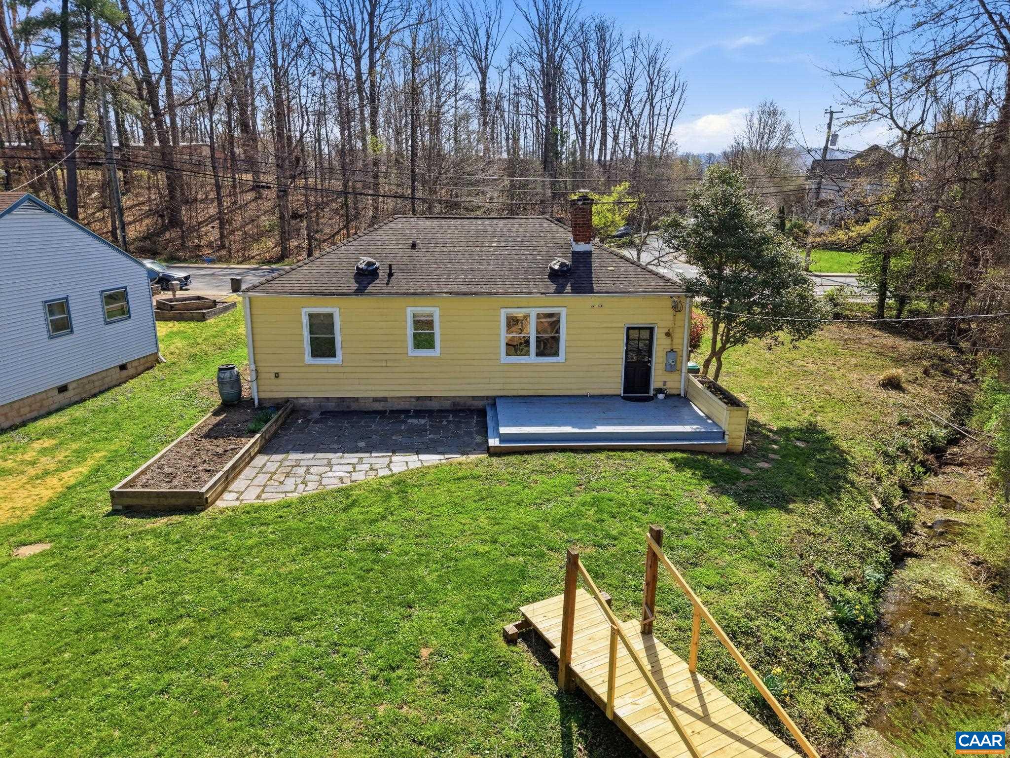 1641 CHERRY AVE