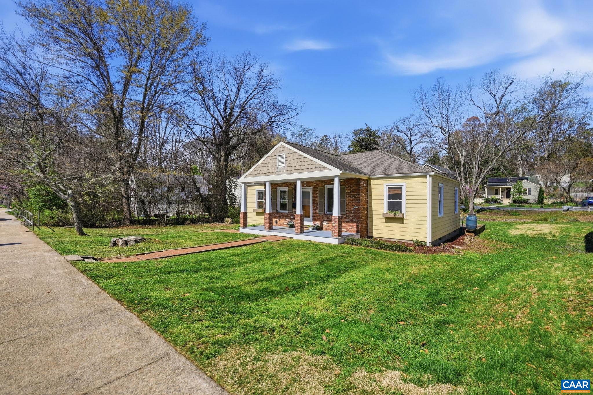 1641 CHERRY AVE