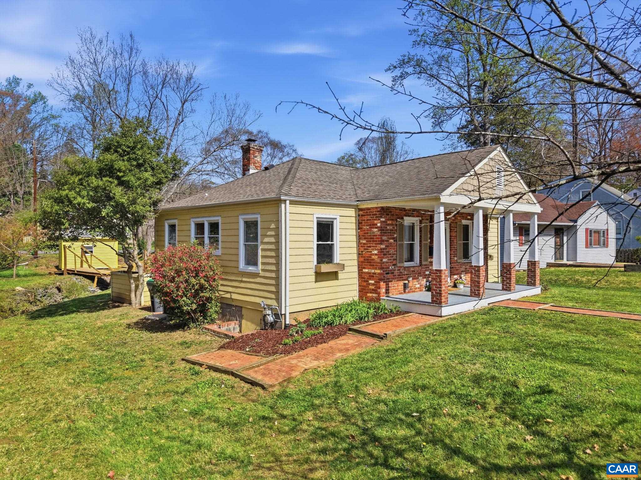 1641 CHERRY AVE