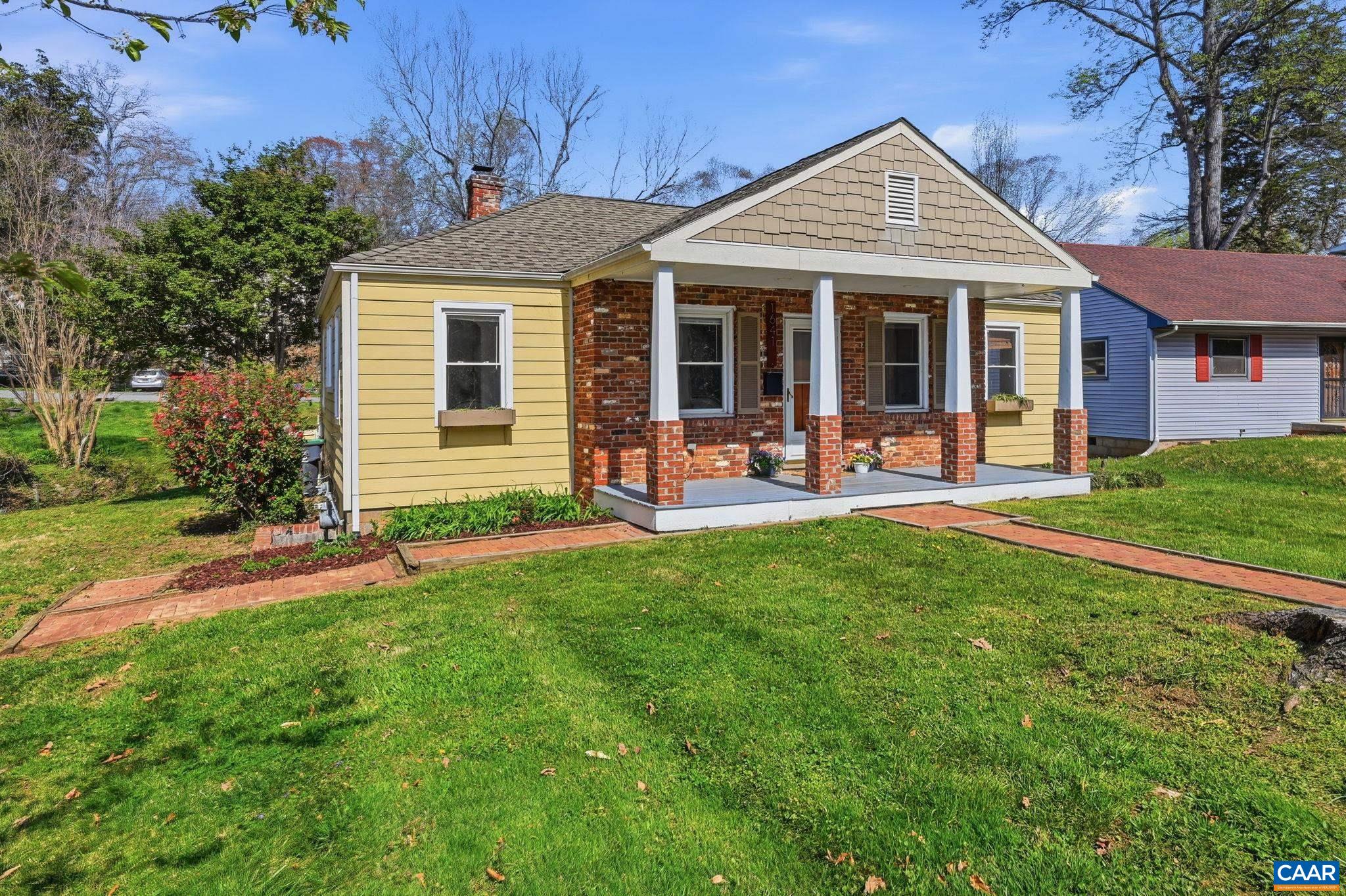 1641 CHERRY AVE