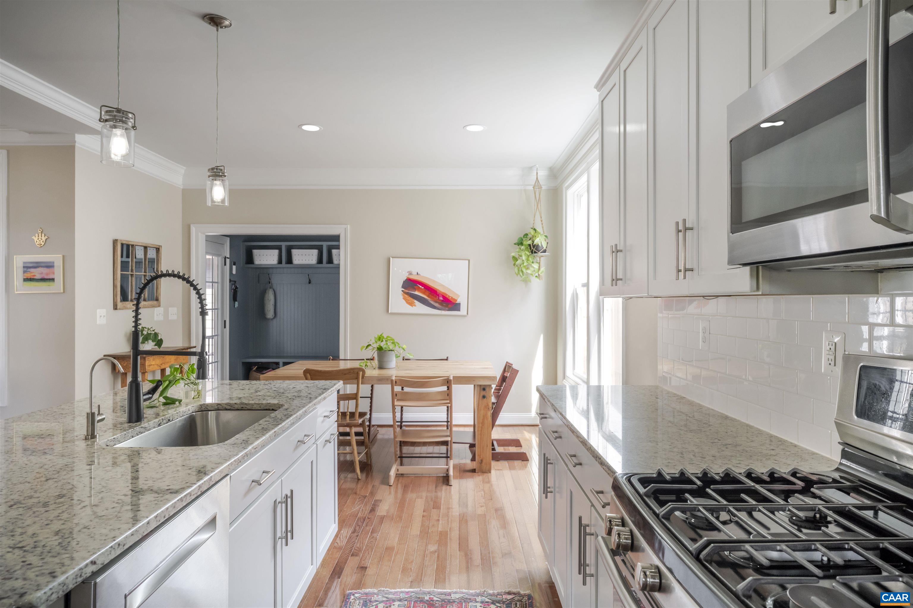 1311 DABNEY GRV