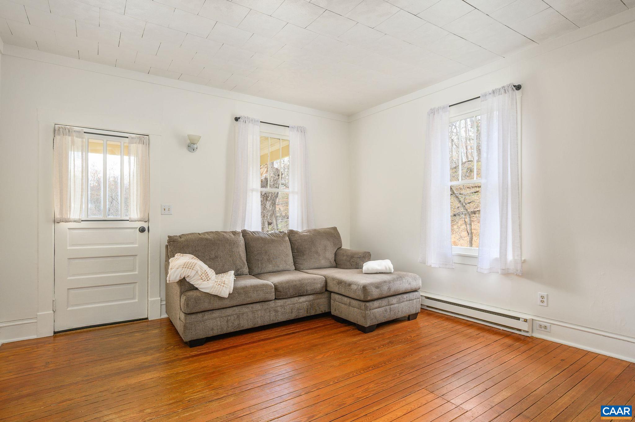 1102 DUNCAN HOLLOW LOOP