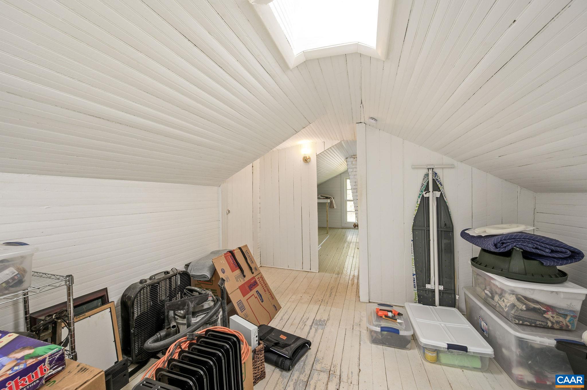 1102 DUNCAN HOLLOW LOOP