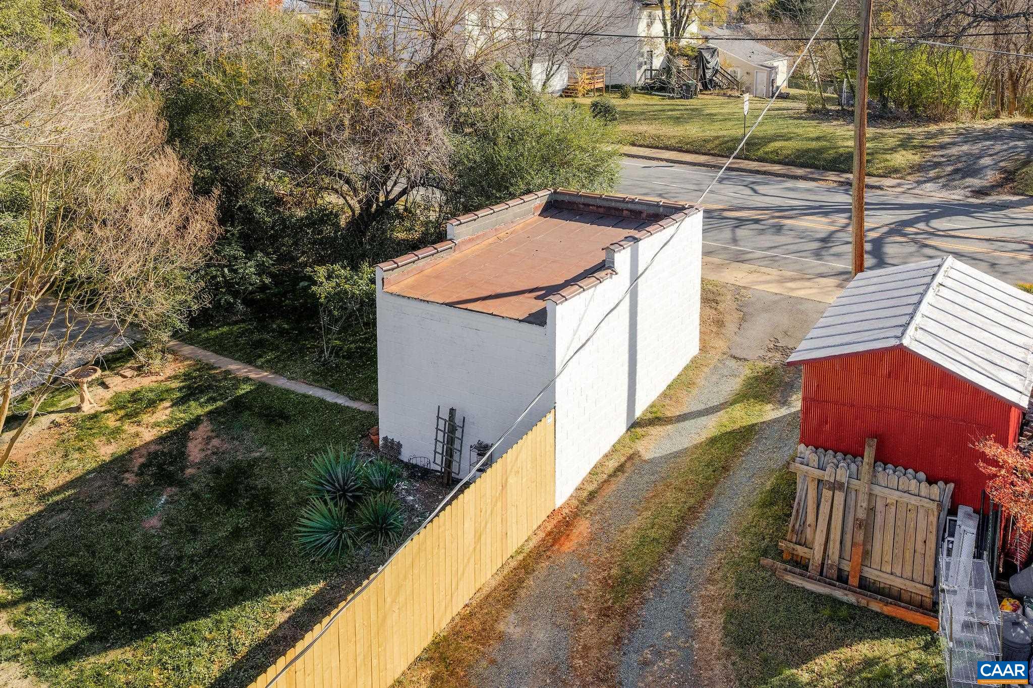 1016 ELLIOTT AVE