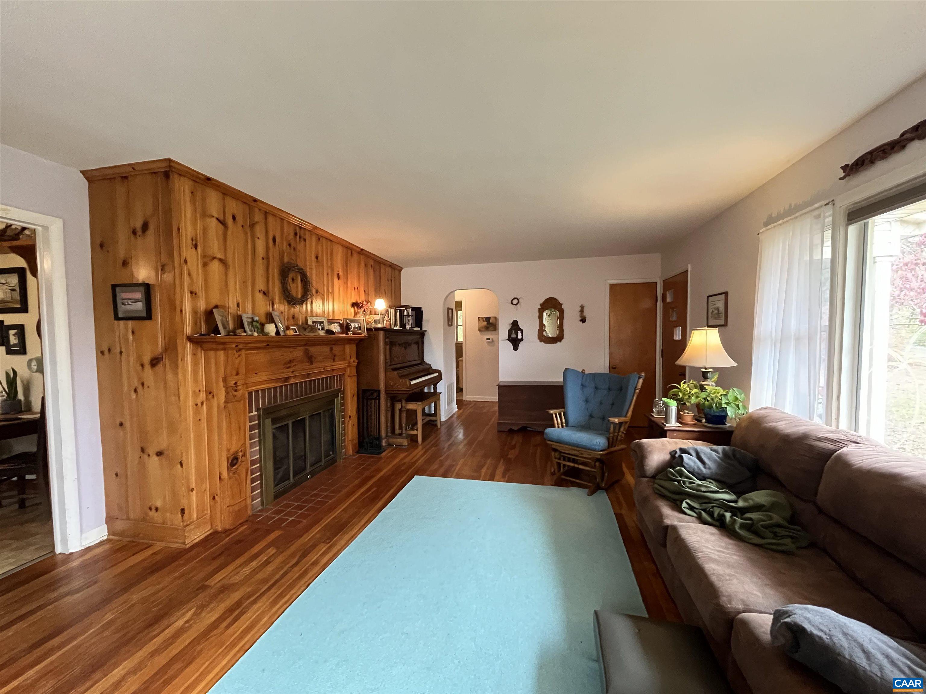 1839 AFTON MOUNTAIN RD
