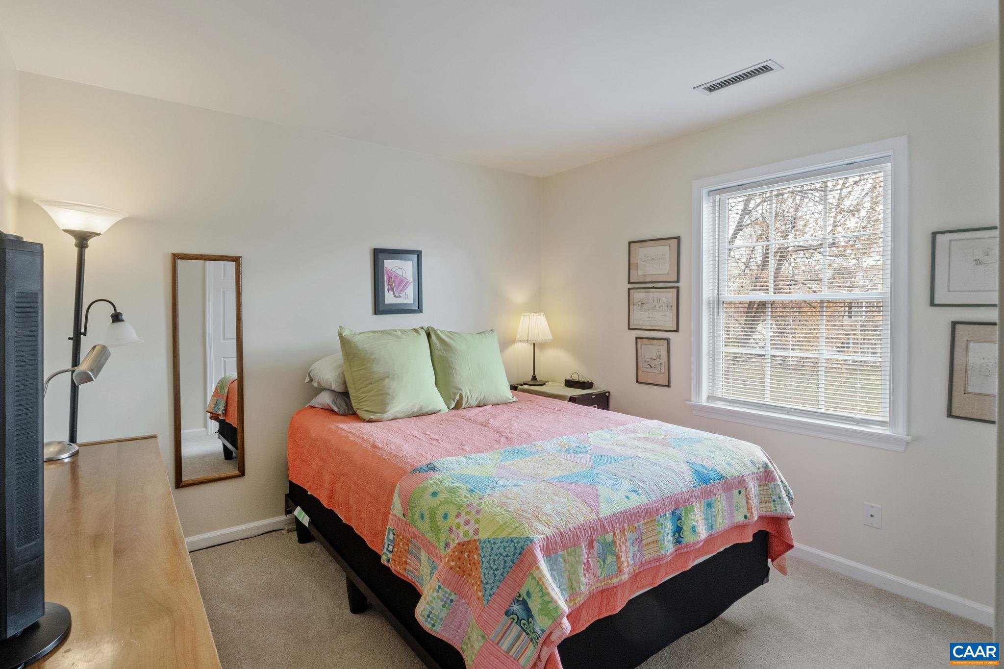 1095 AUTUMN HILL CT