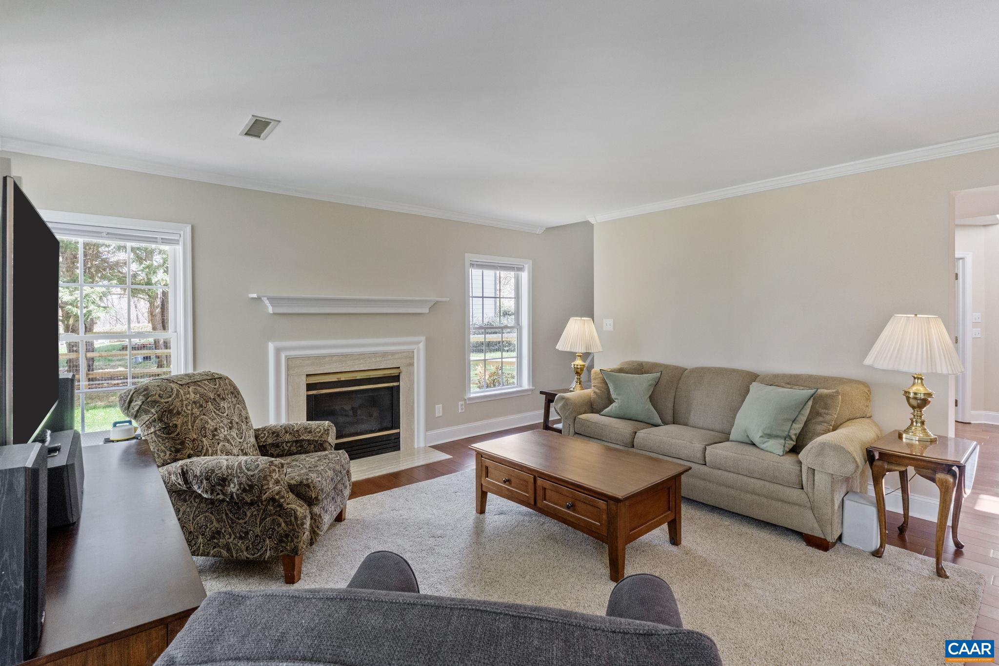 1095 AUTUMN HILL CT