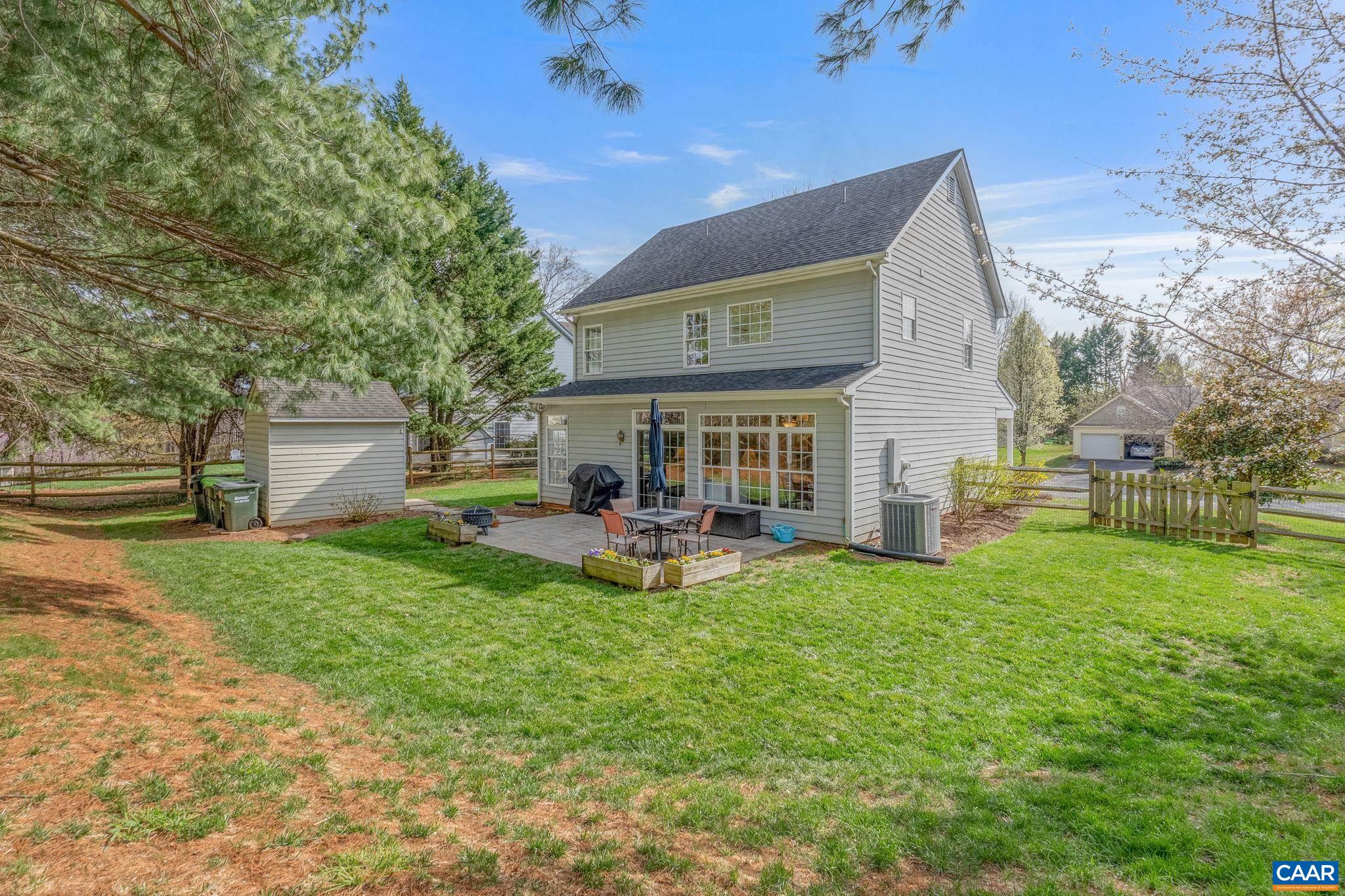 1095 AUTUMN HILL CT