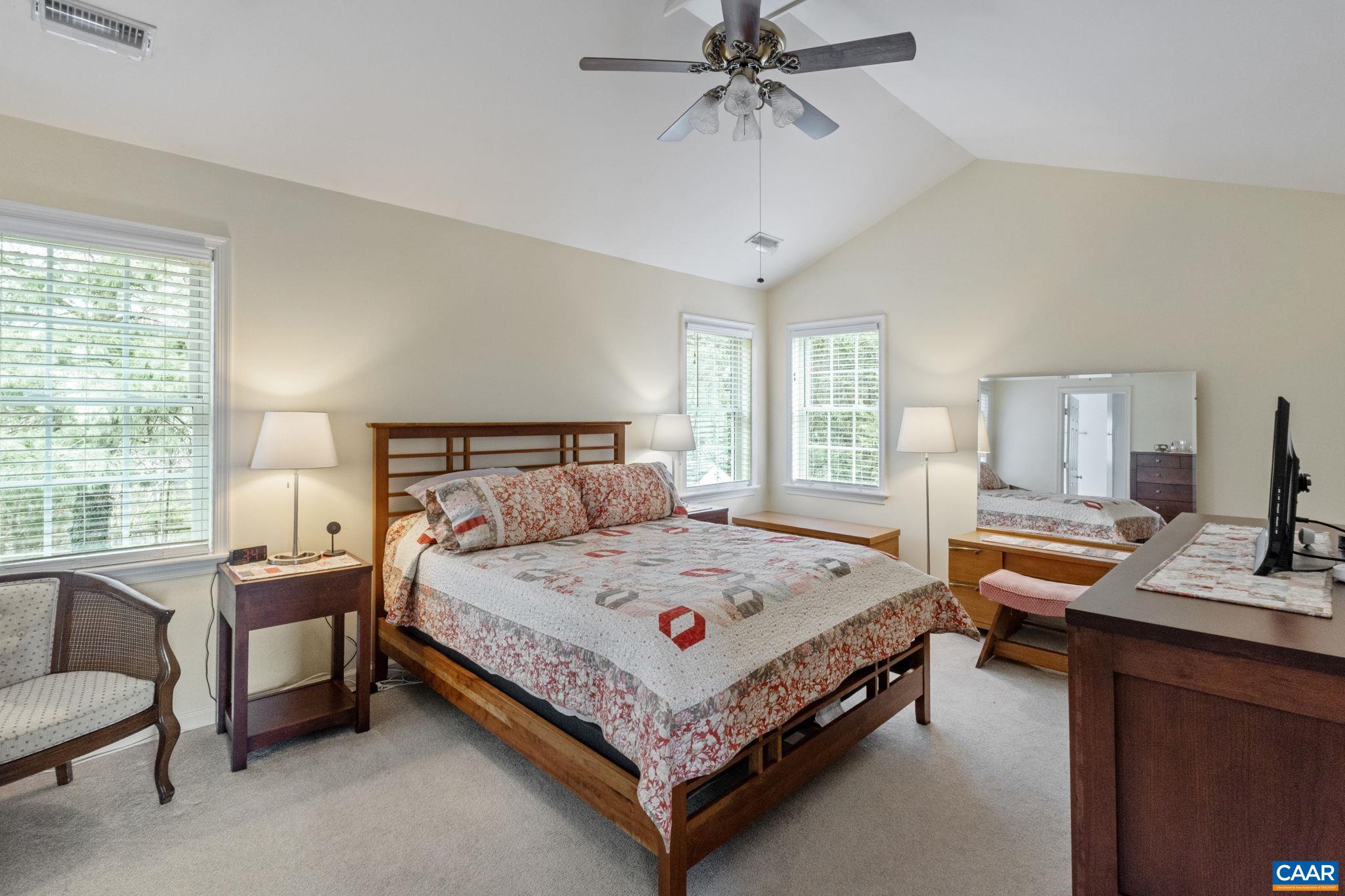 1095 AUTUMN HILL CT