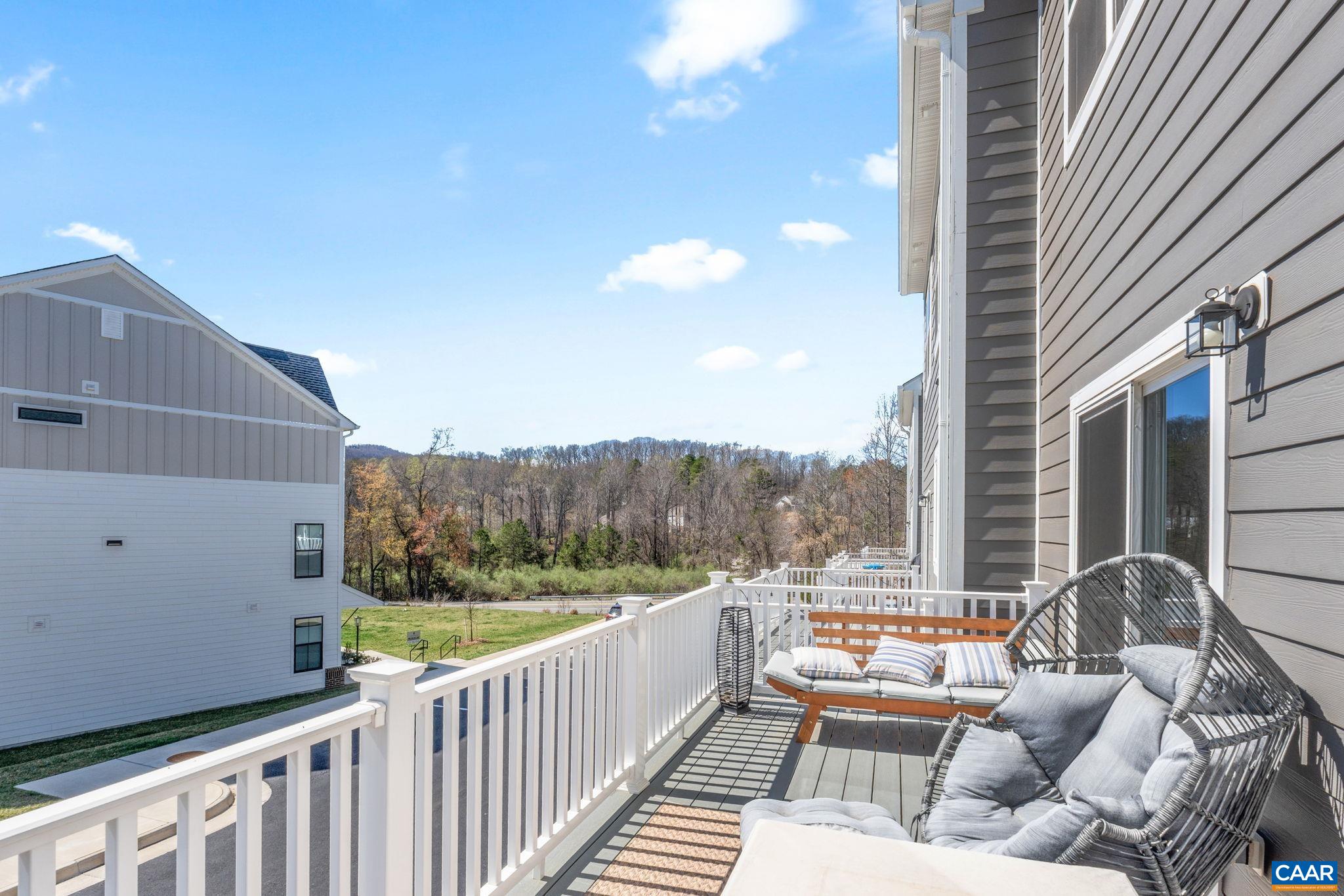 2604 FLORA VIEW DR