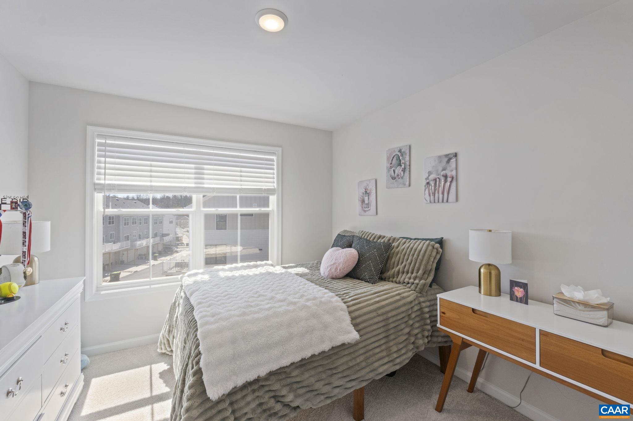 2604 FLORA VIEW DR