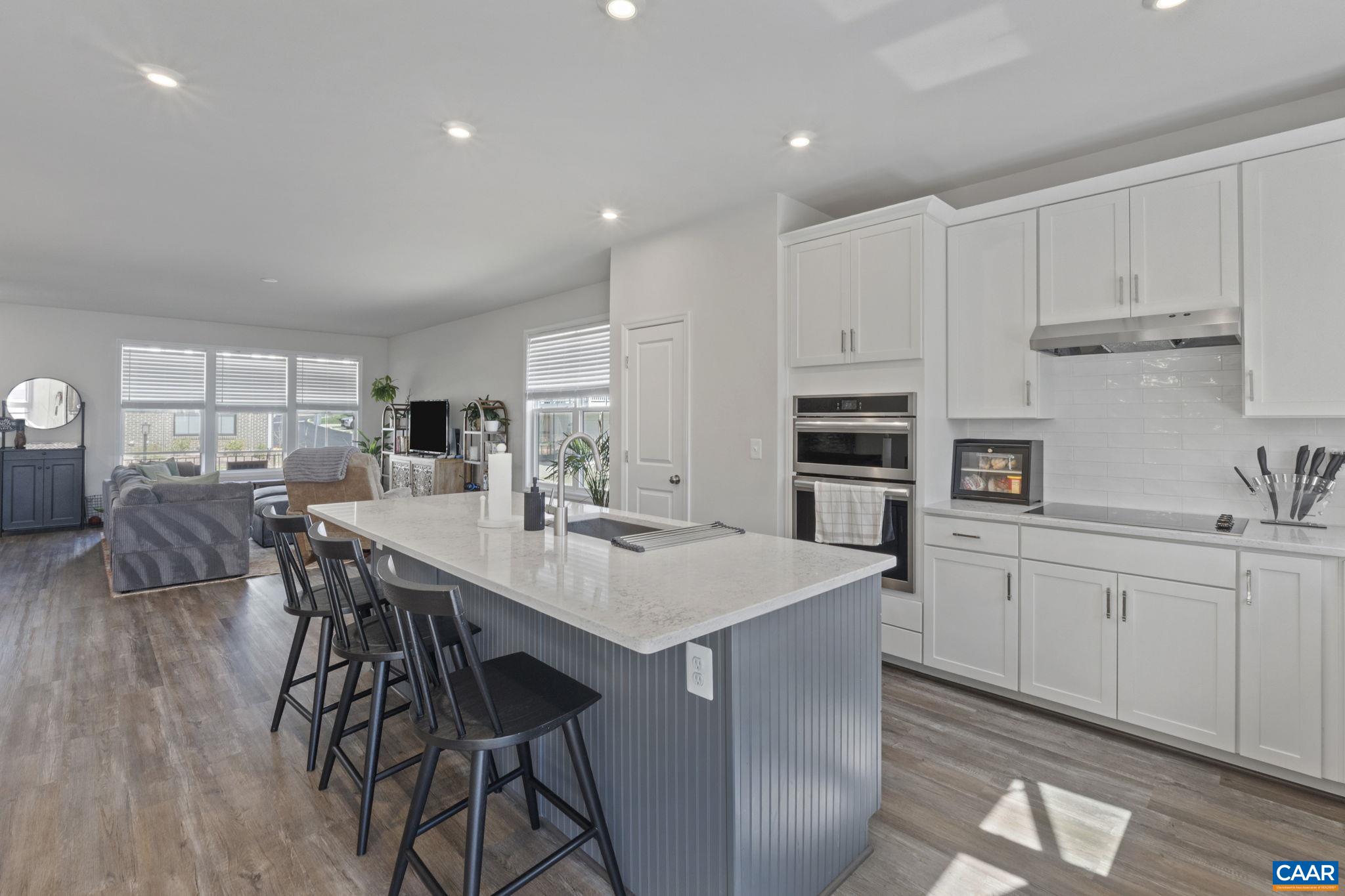 2604 FLORA VIEW DR