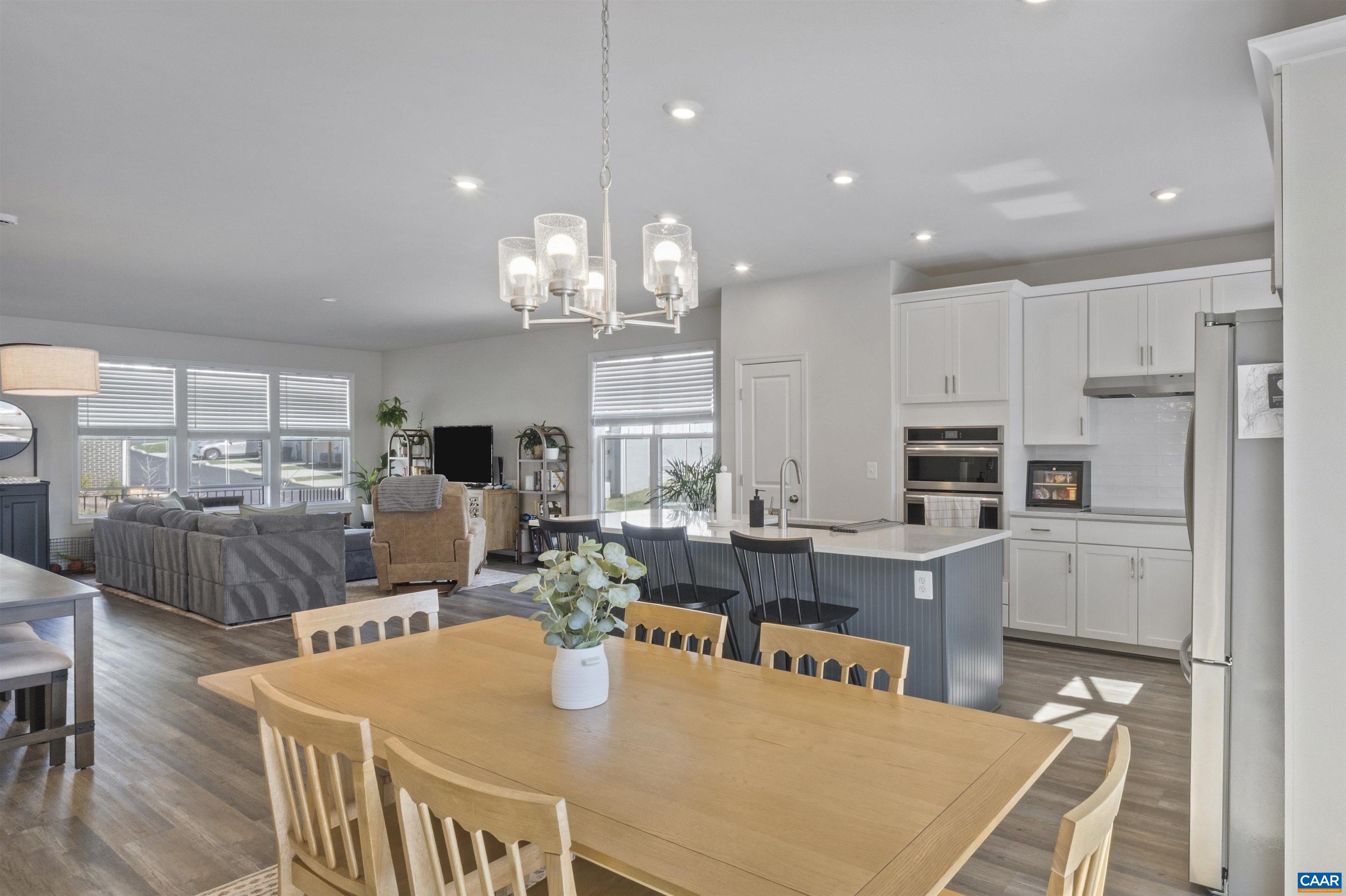 2604 FLORA VIEW DR
