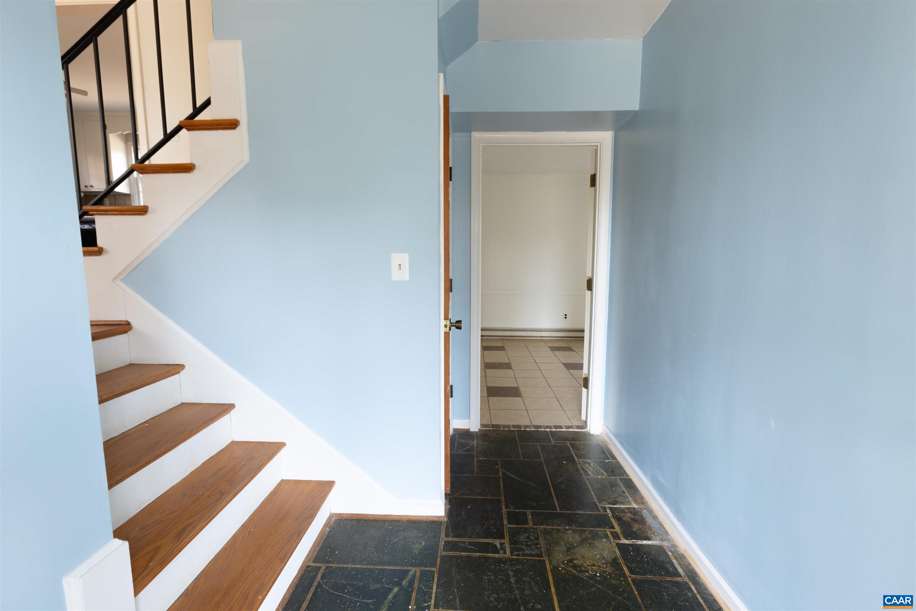 1213 CUTLER LN