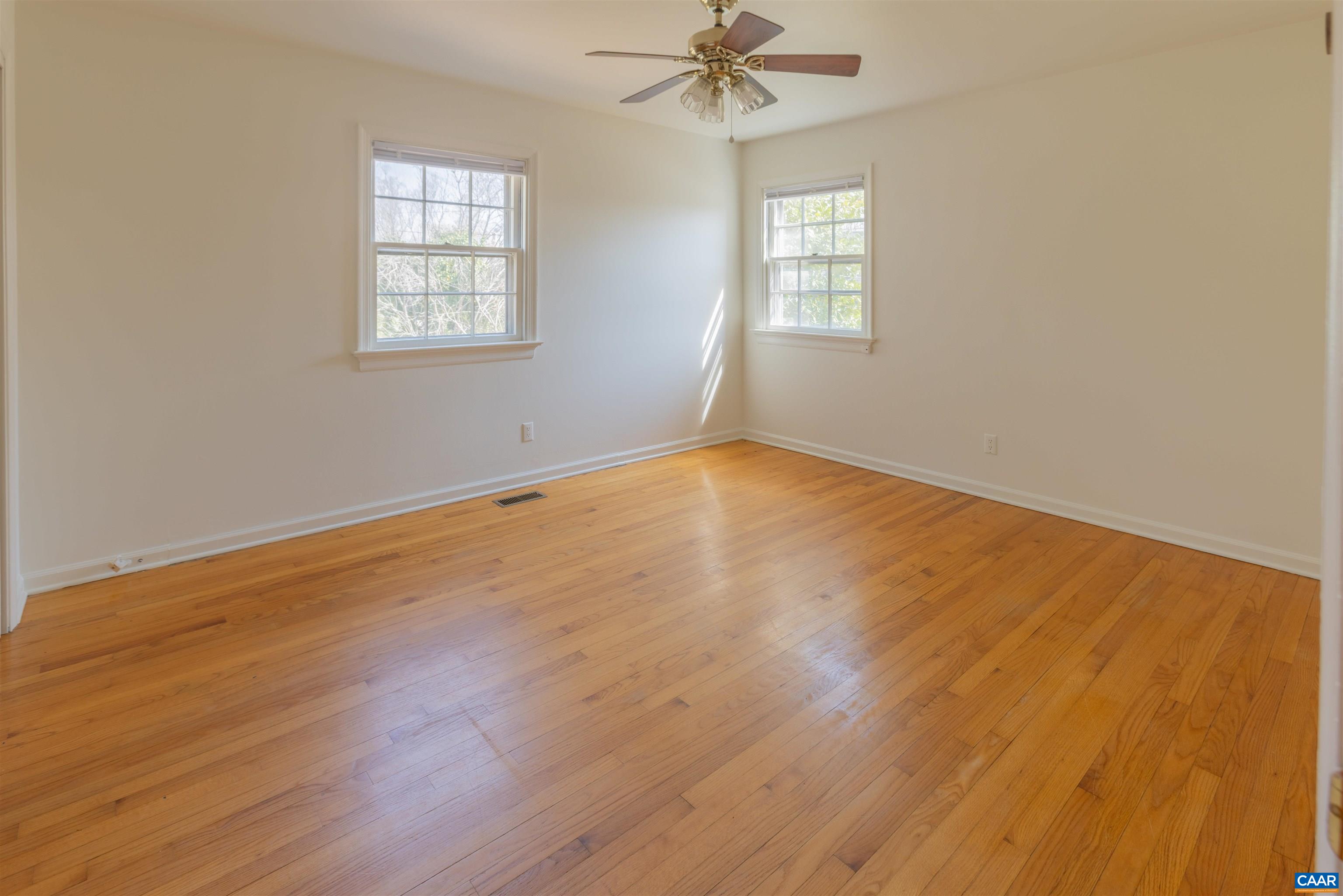 1213 CUTLER LN