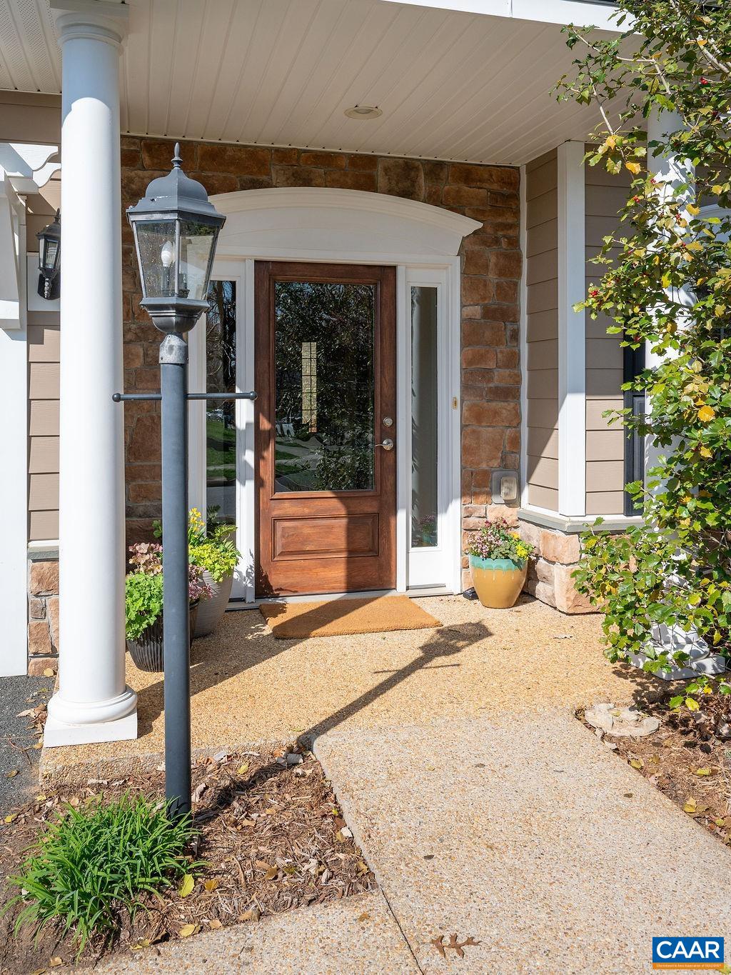 1627 SAWGRASS CT
