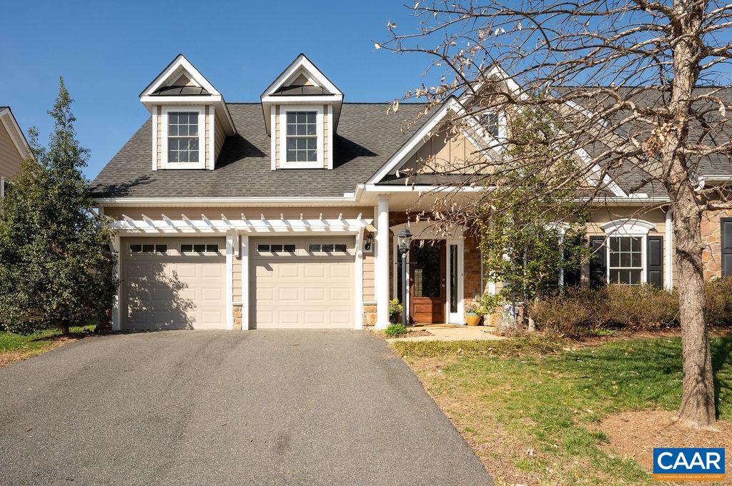 1627 SAWGRASS CT