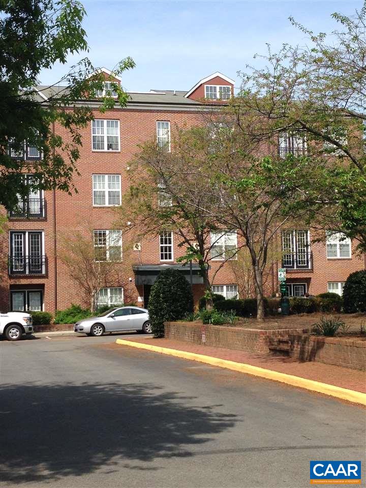 775 WALKER SQ Unit: 3c