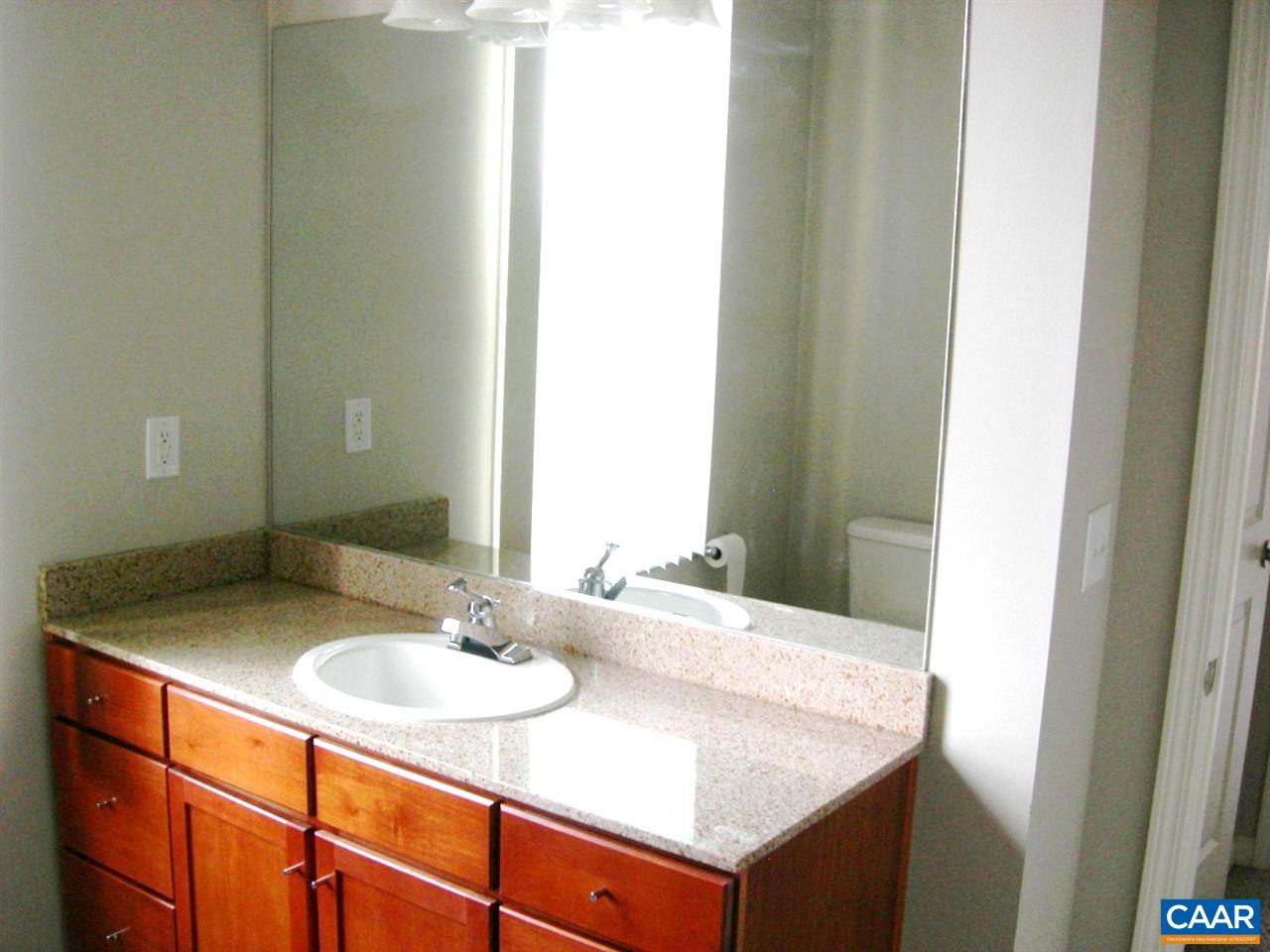 775 WALKER SQ Unit: 3c
