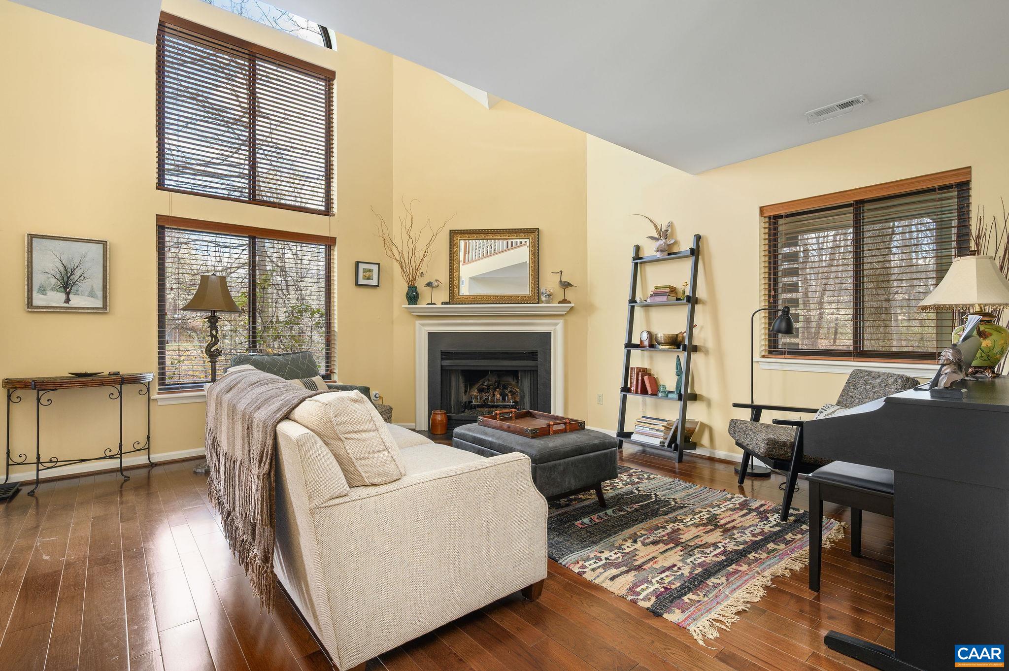 1688 STONEY CREEK DR