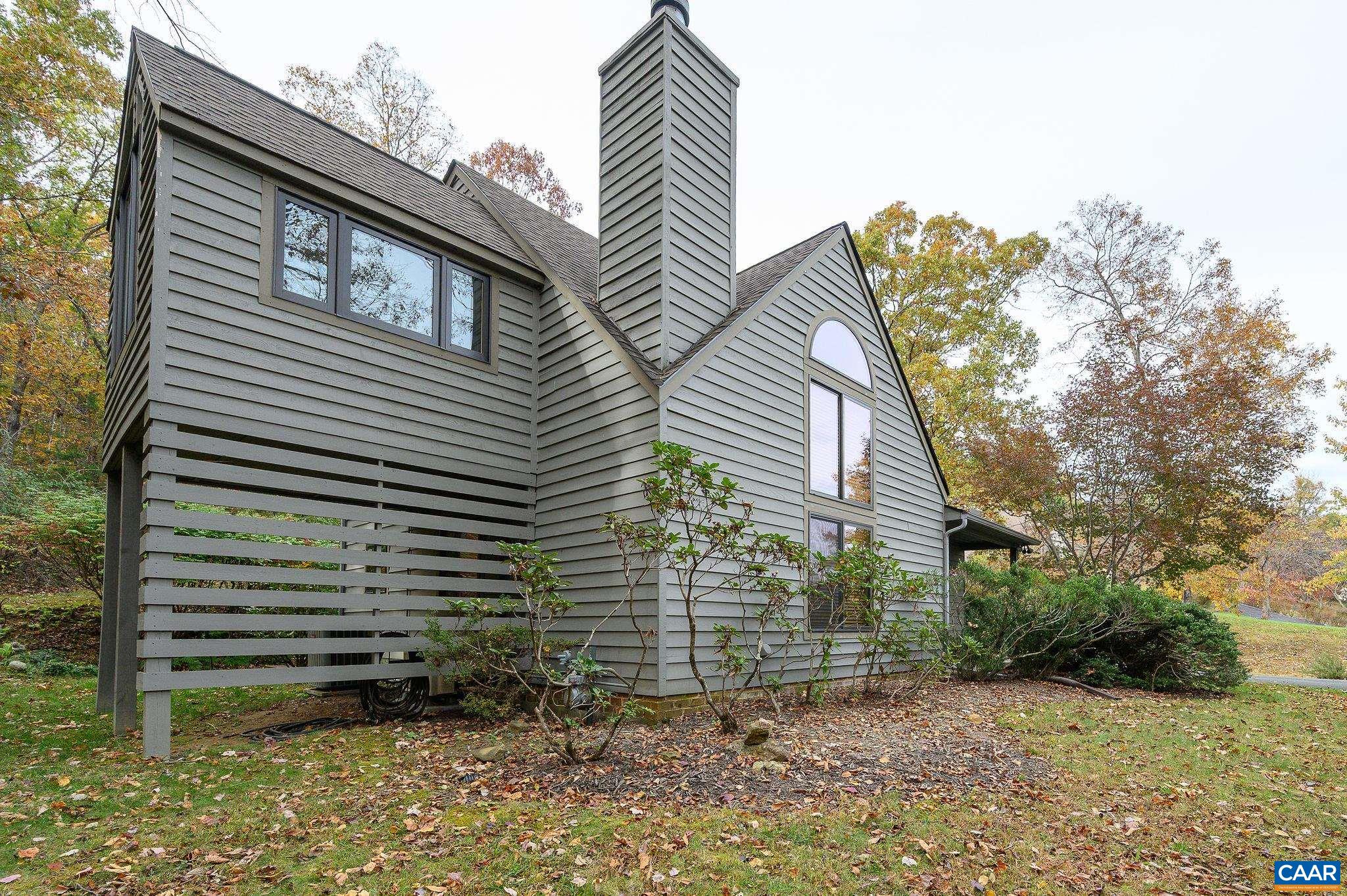 1688 STONEY CREEK DR