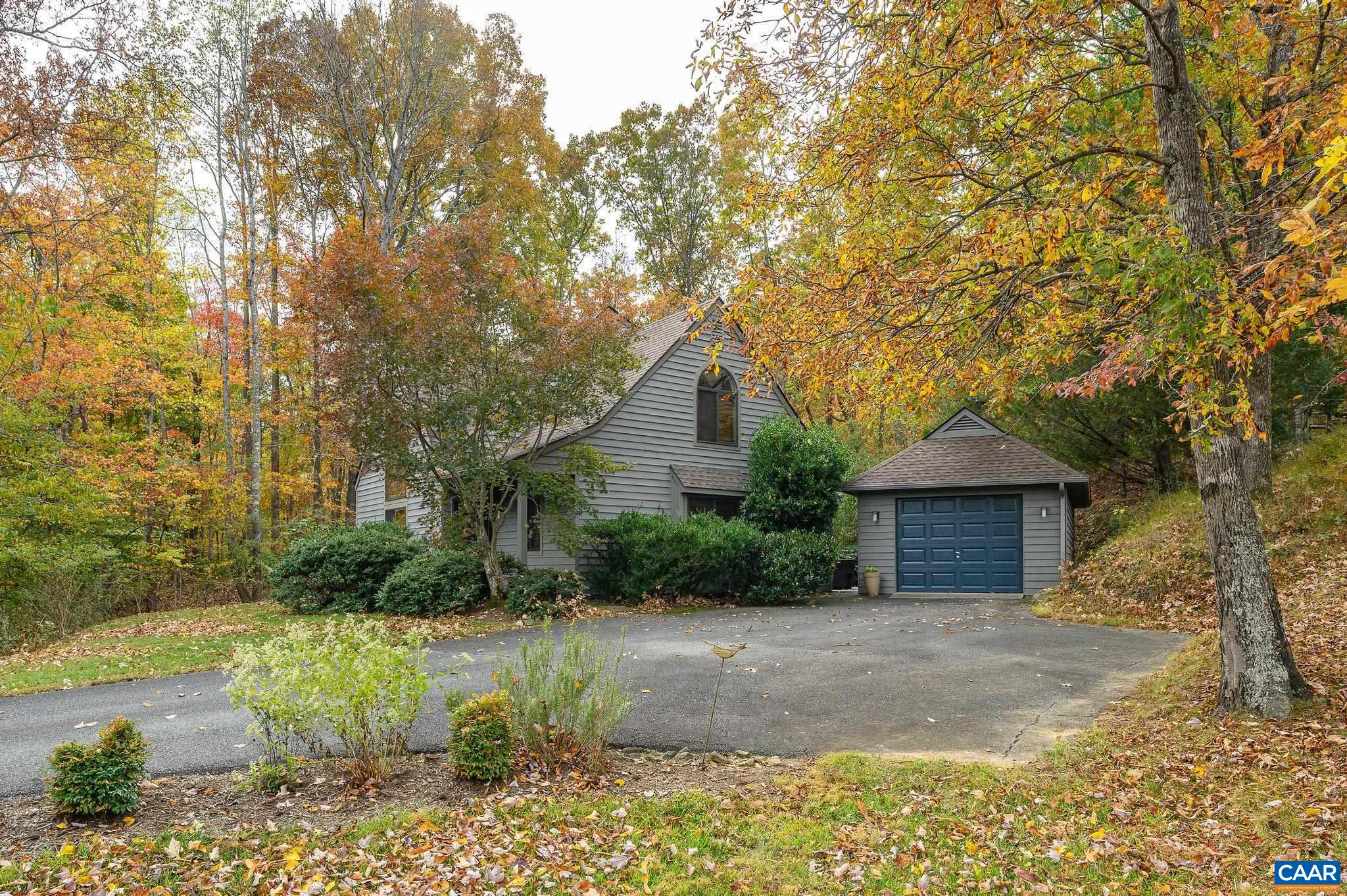 1688 STONEY CREEK DR