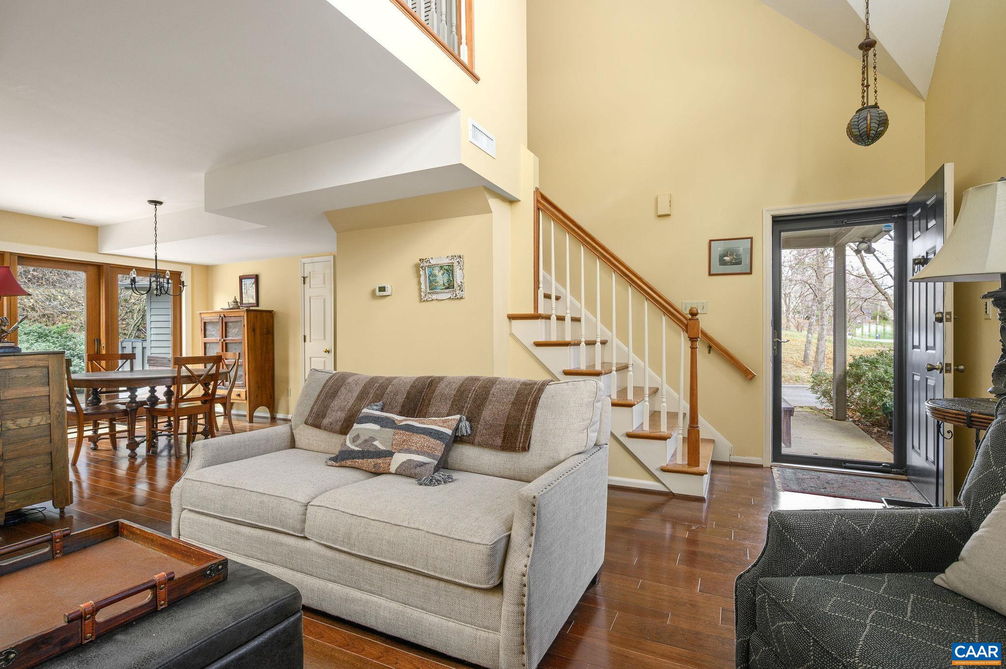 1688 STONEY CREEK DR