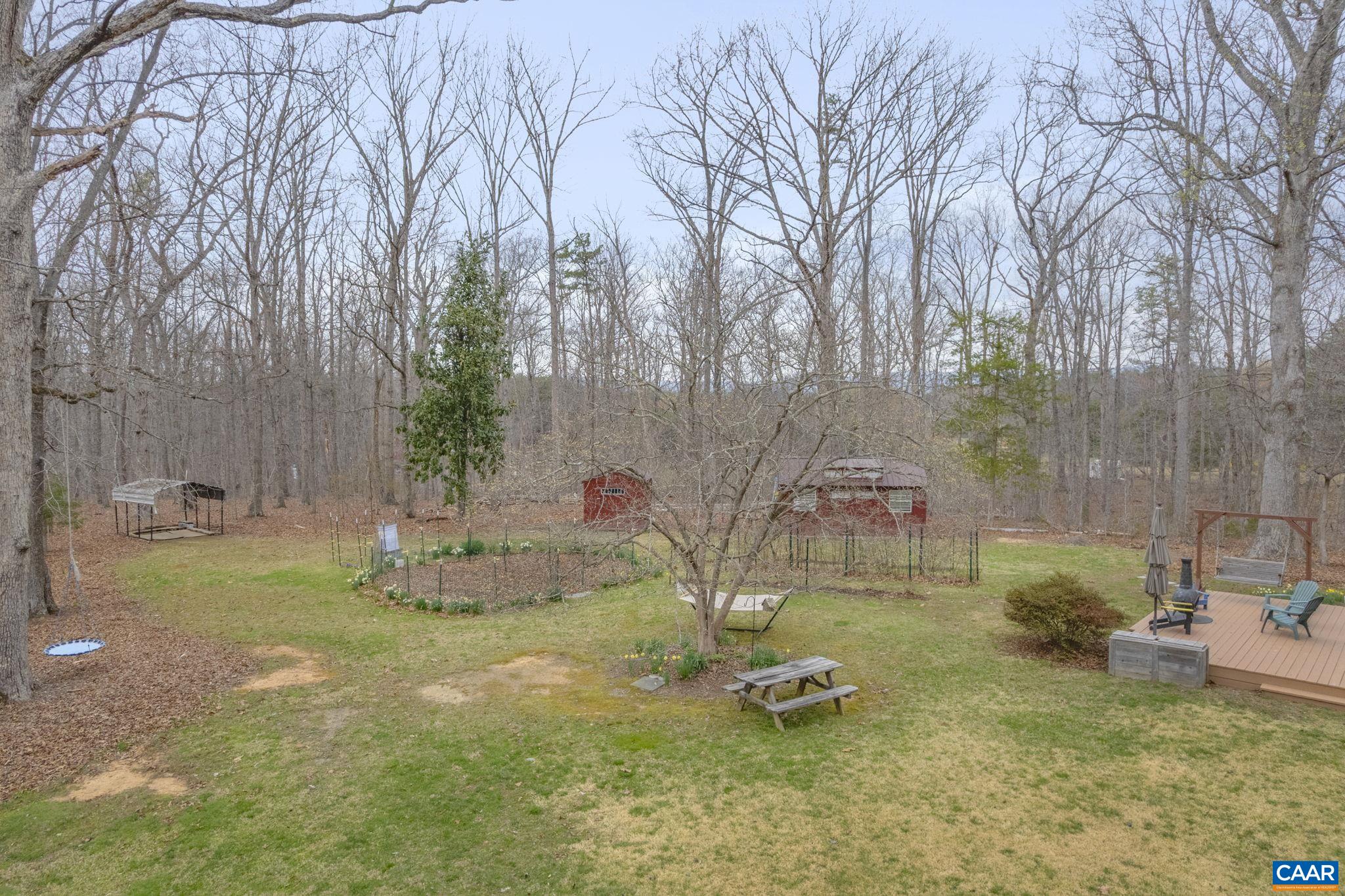 3205 POLECAT CREEK LN