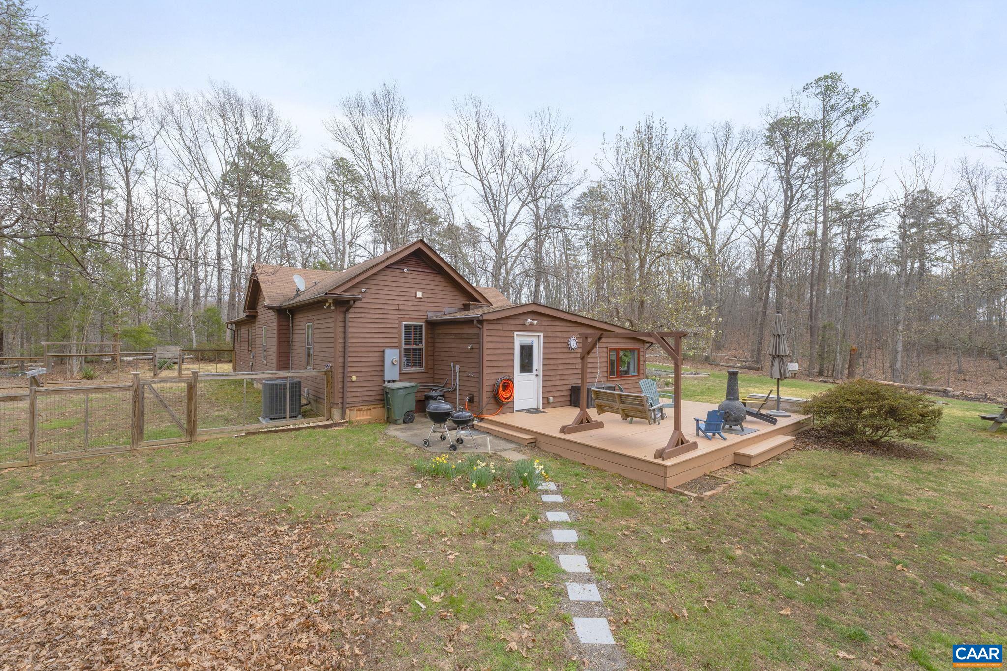 3205 POLECAT CREEK LN