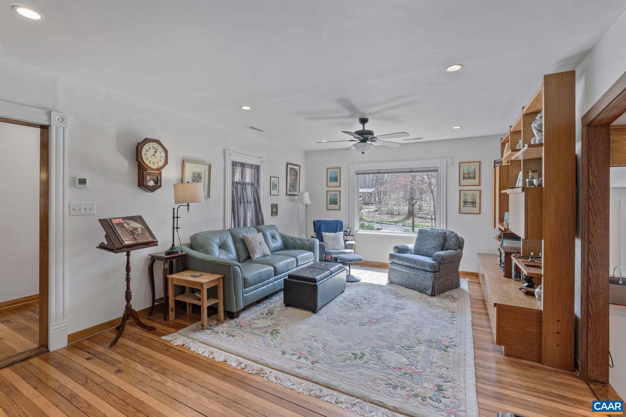 3205 POLECAT CREEK LN