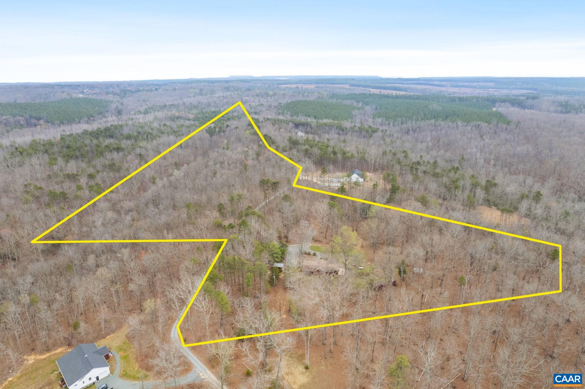 3205 POLECAT CREEK LN