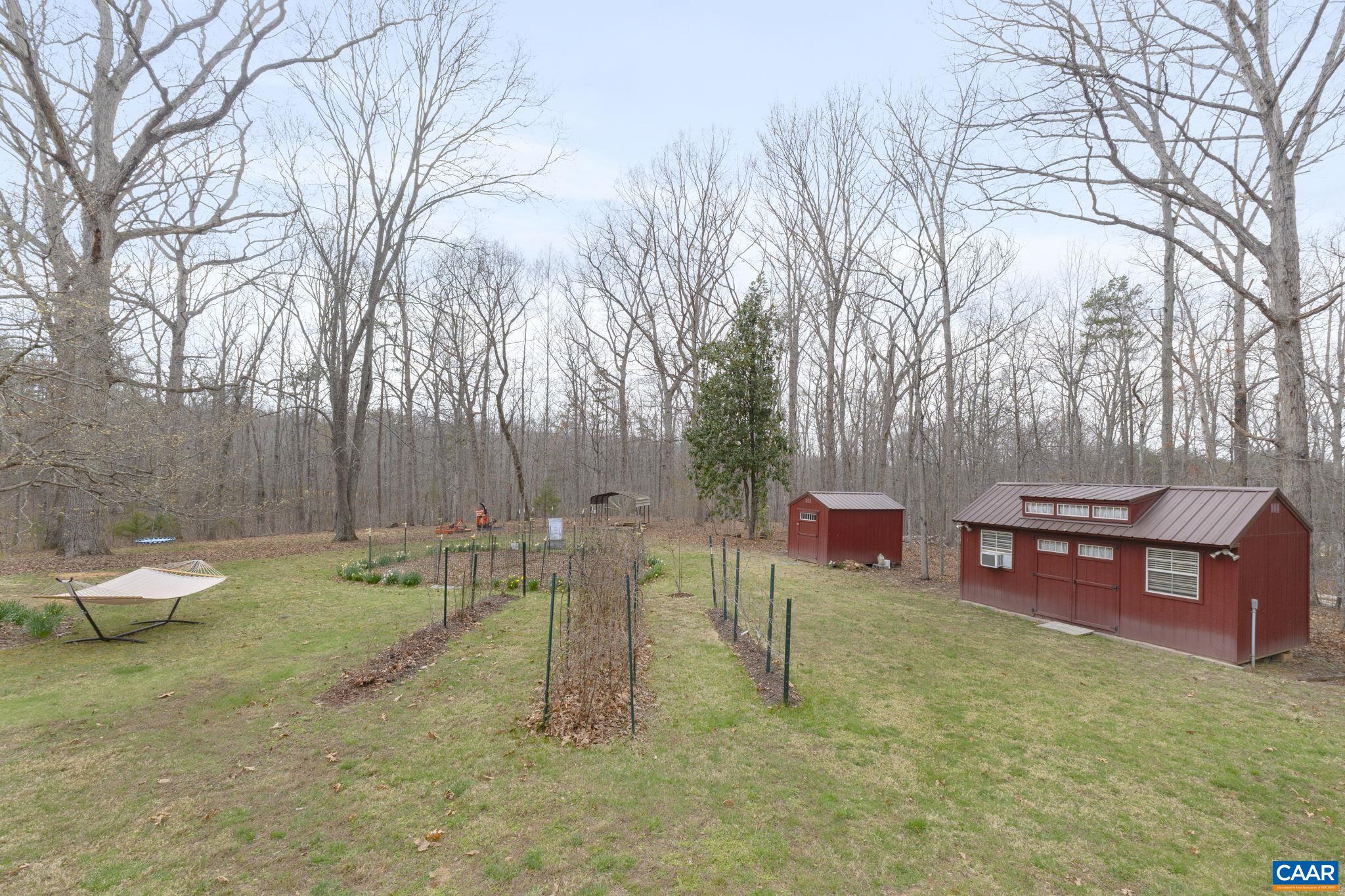 3205 POLECAT CREEK LN