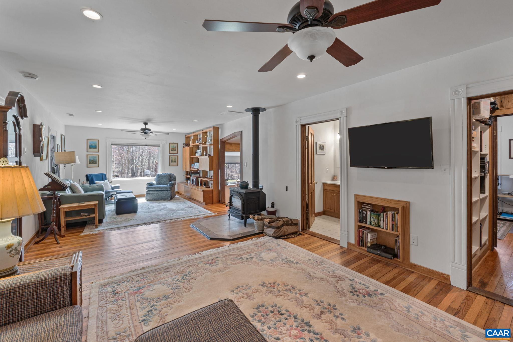 3205 POLECAT CREEK LN