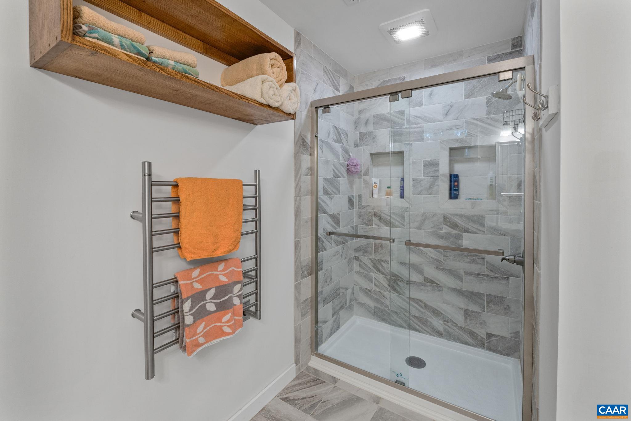 3205 POLECAT CREEK LN